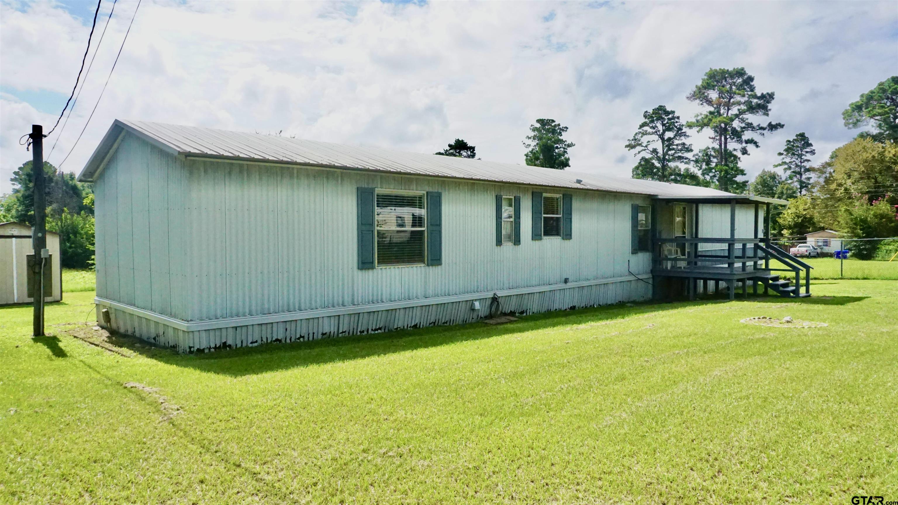 5227 Skyline Dr.