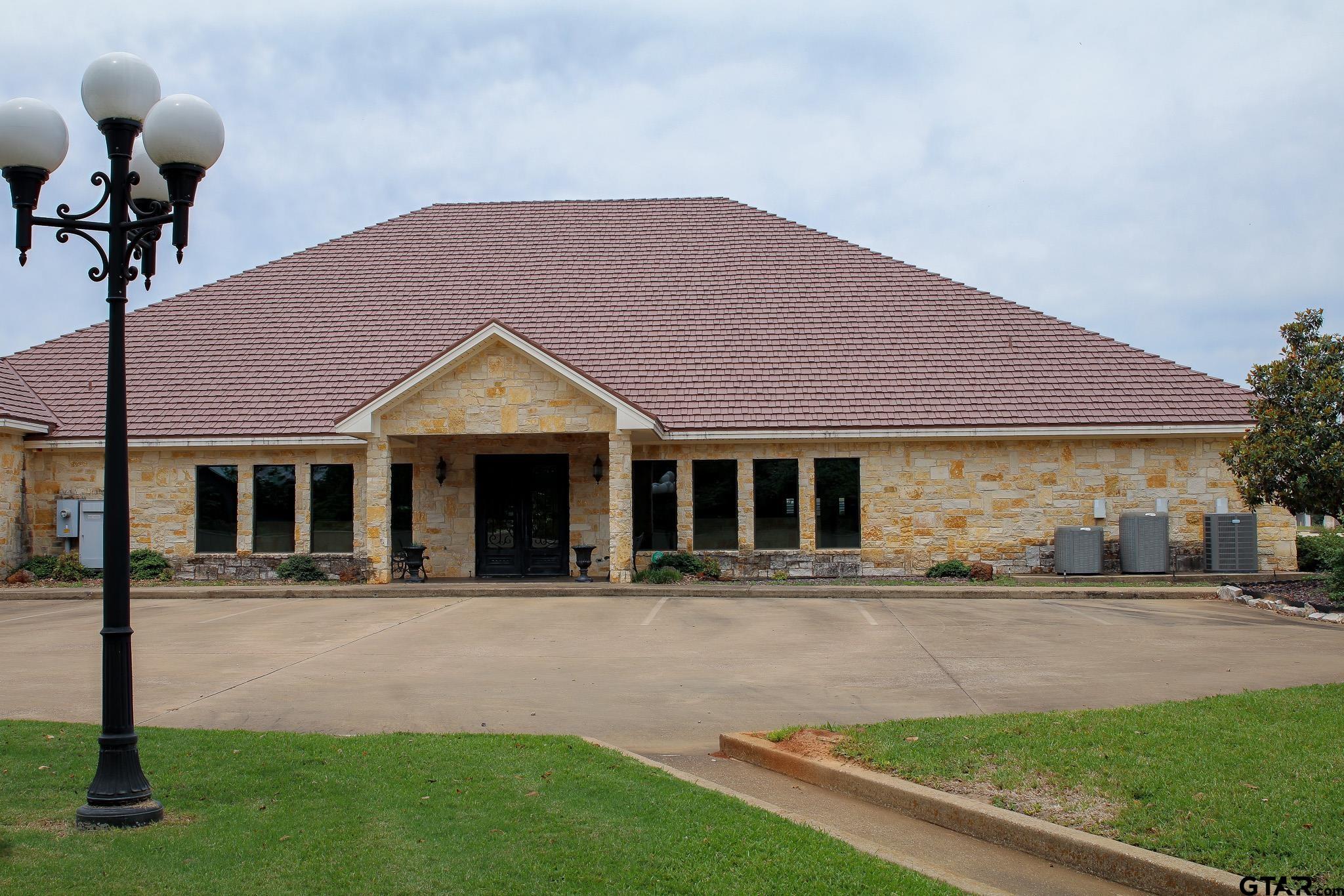 404 Wynn Dr.