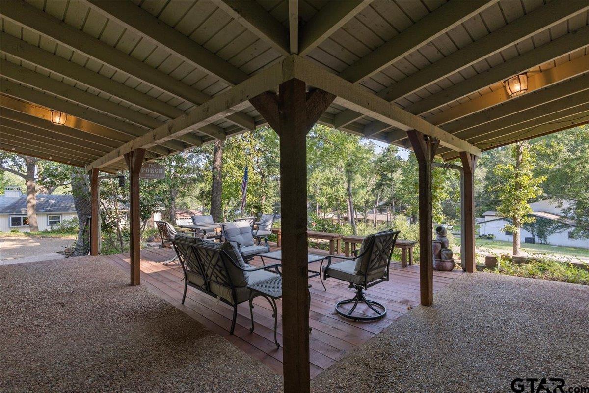 1603 Pineview Ln