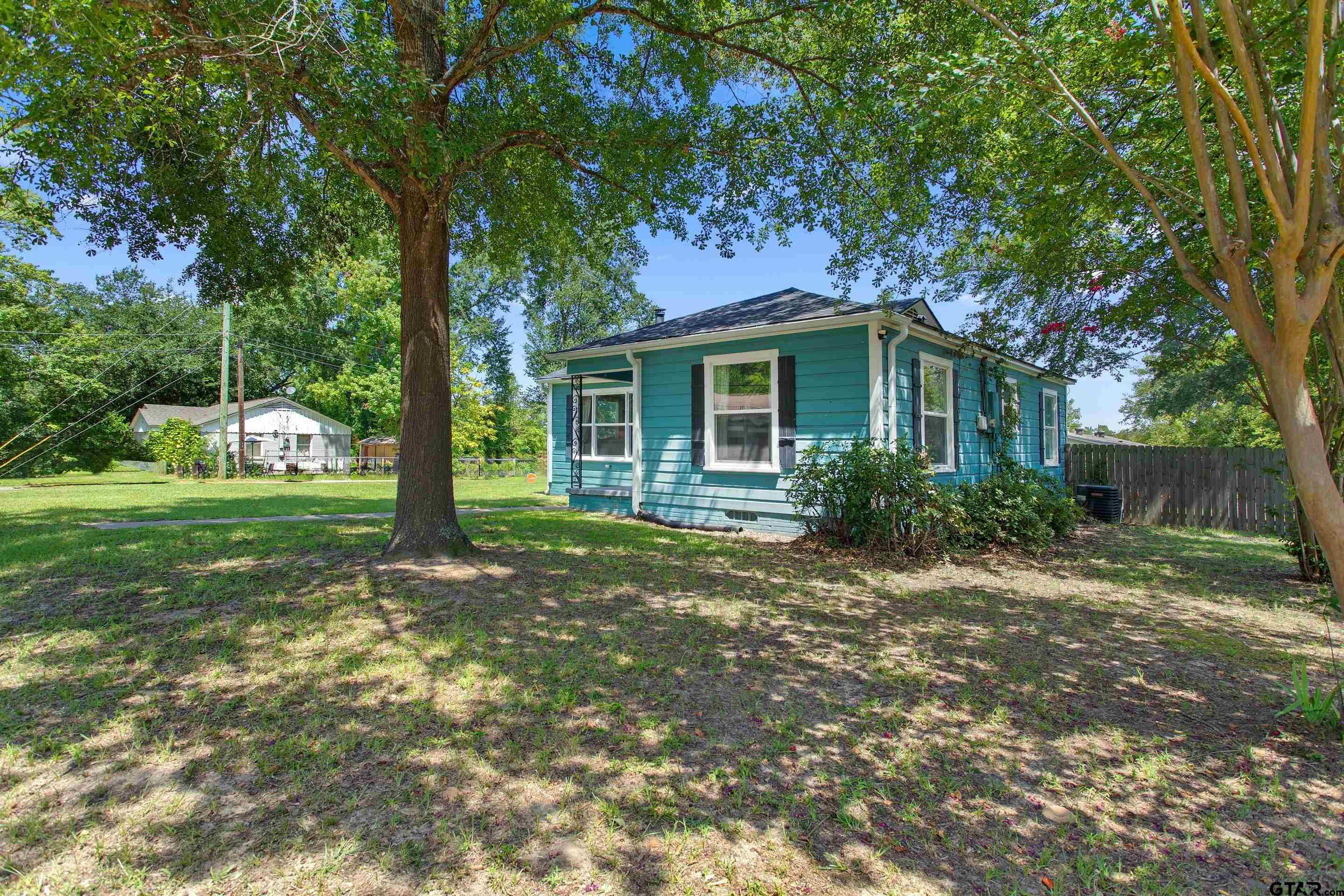 1126 Skyline Street