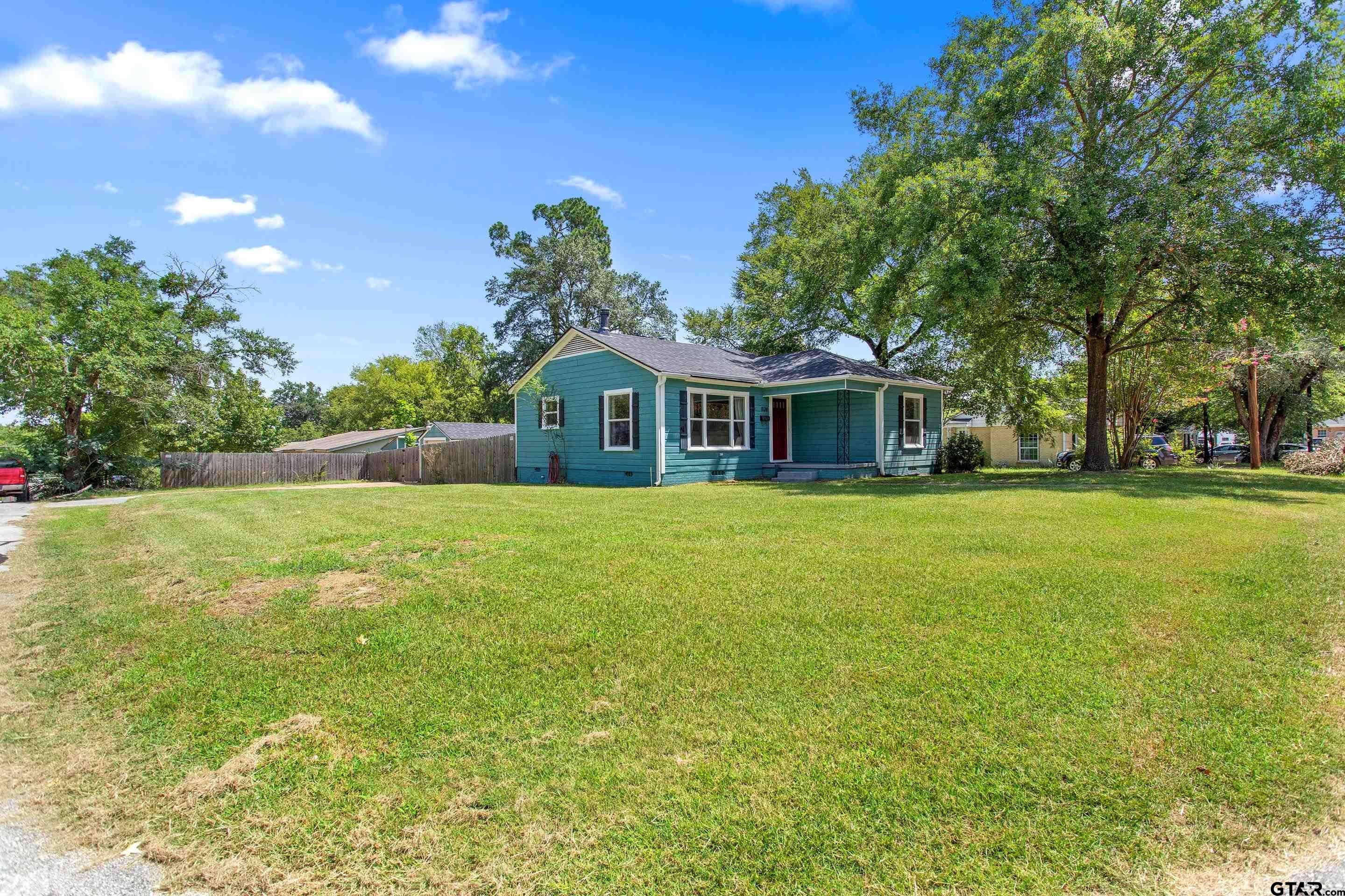 1126 Skyline Street