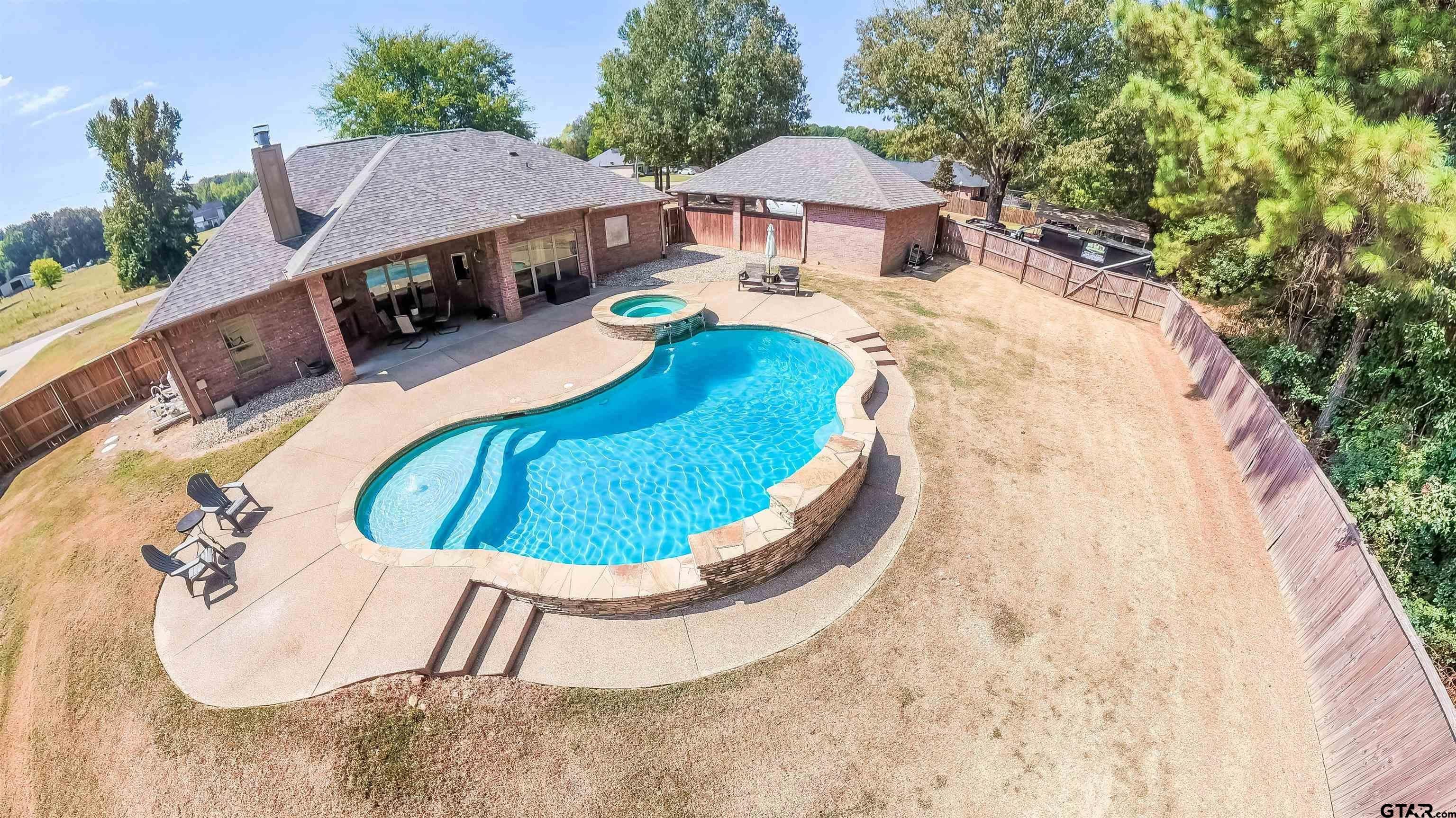 135 Pond Dr.