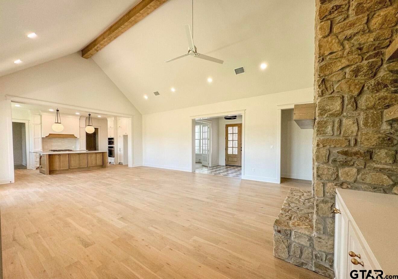 419 Cromwell St
