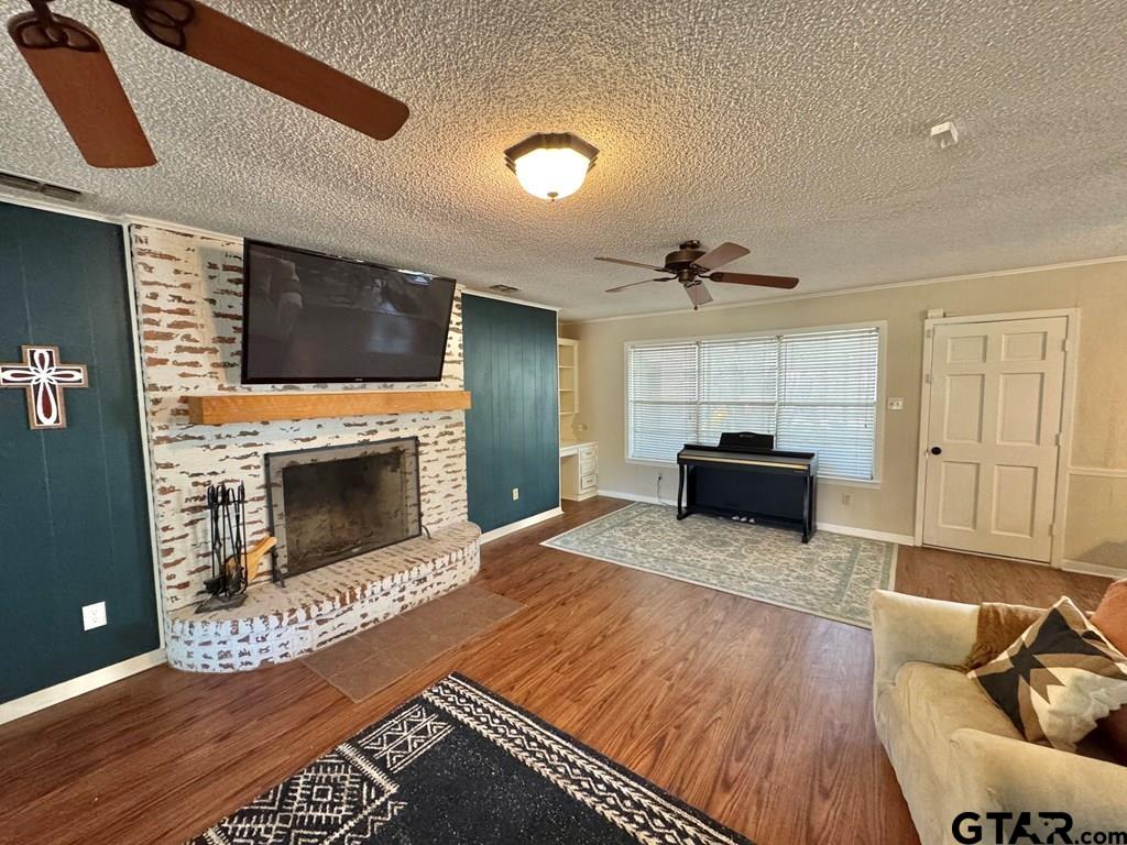 1785 Cypress Ln