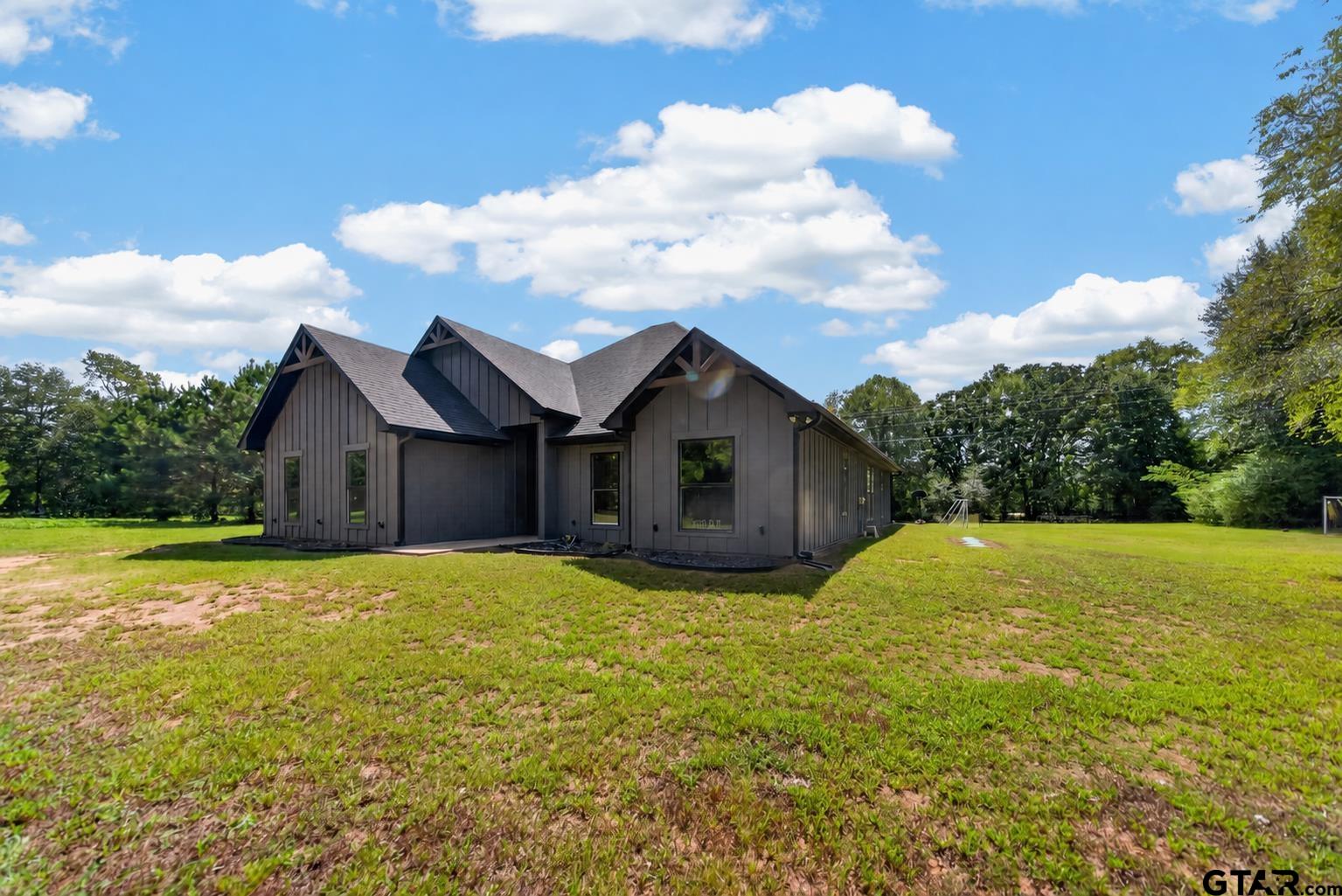 2434 County Road 3114