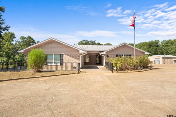 829 AN COUNTY ROAD 403, PALESTINE, TX 75803 - Image 78365d1024eb6ea2da2012d83645dc5f/1024829203