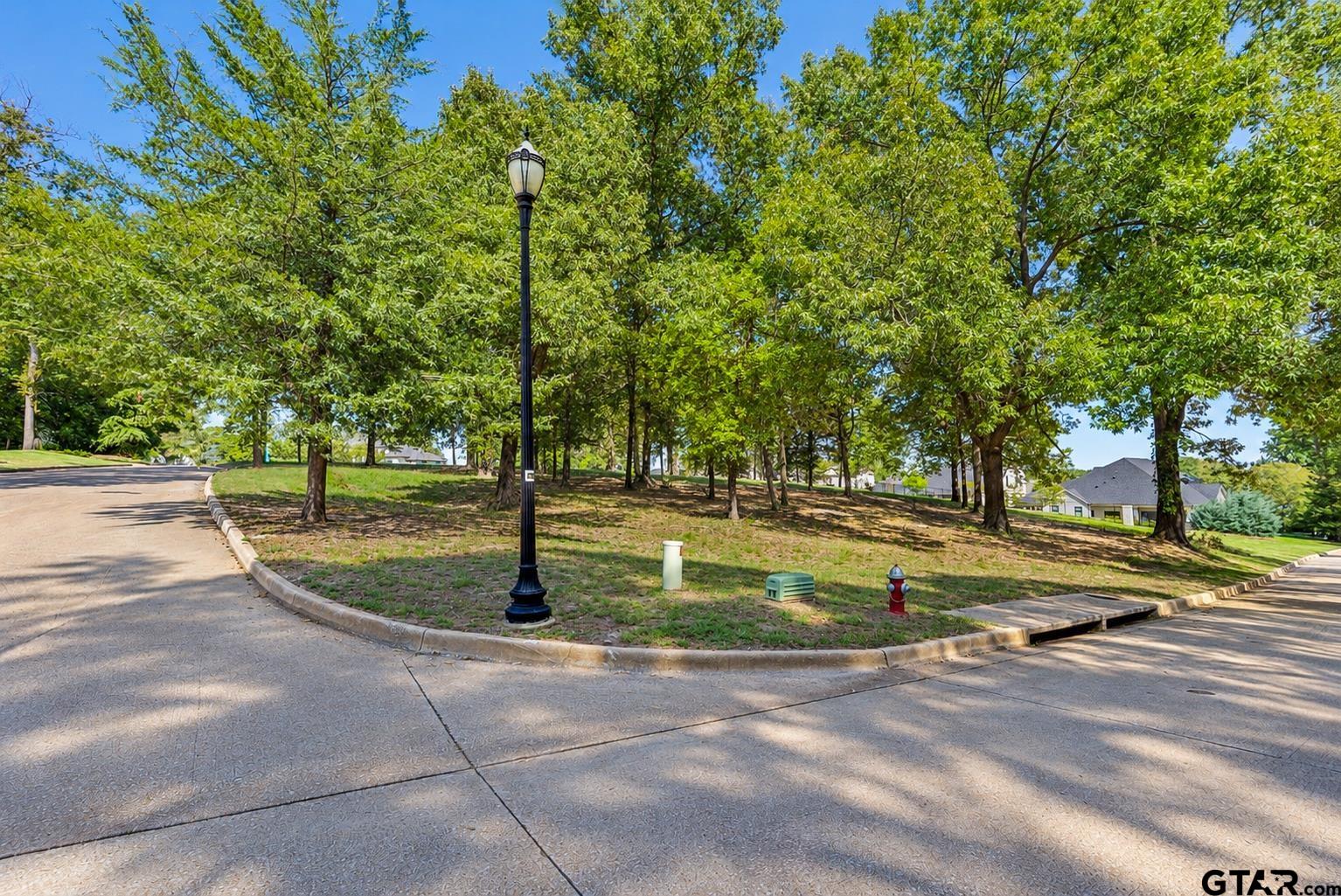 2477 Wellington Trace