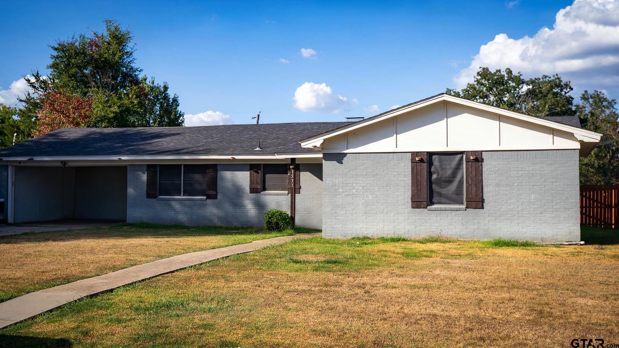 1531 Live Oak St