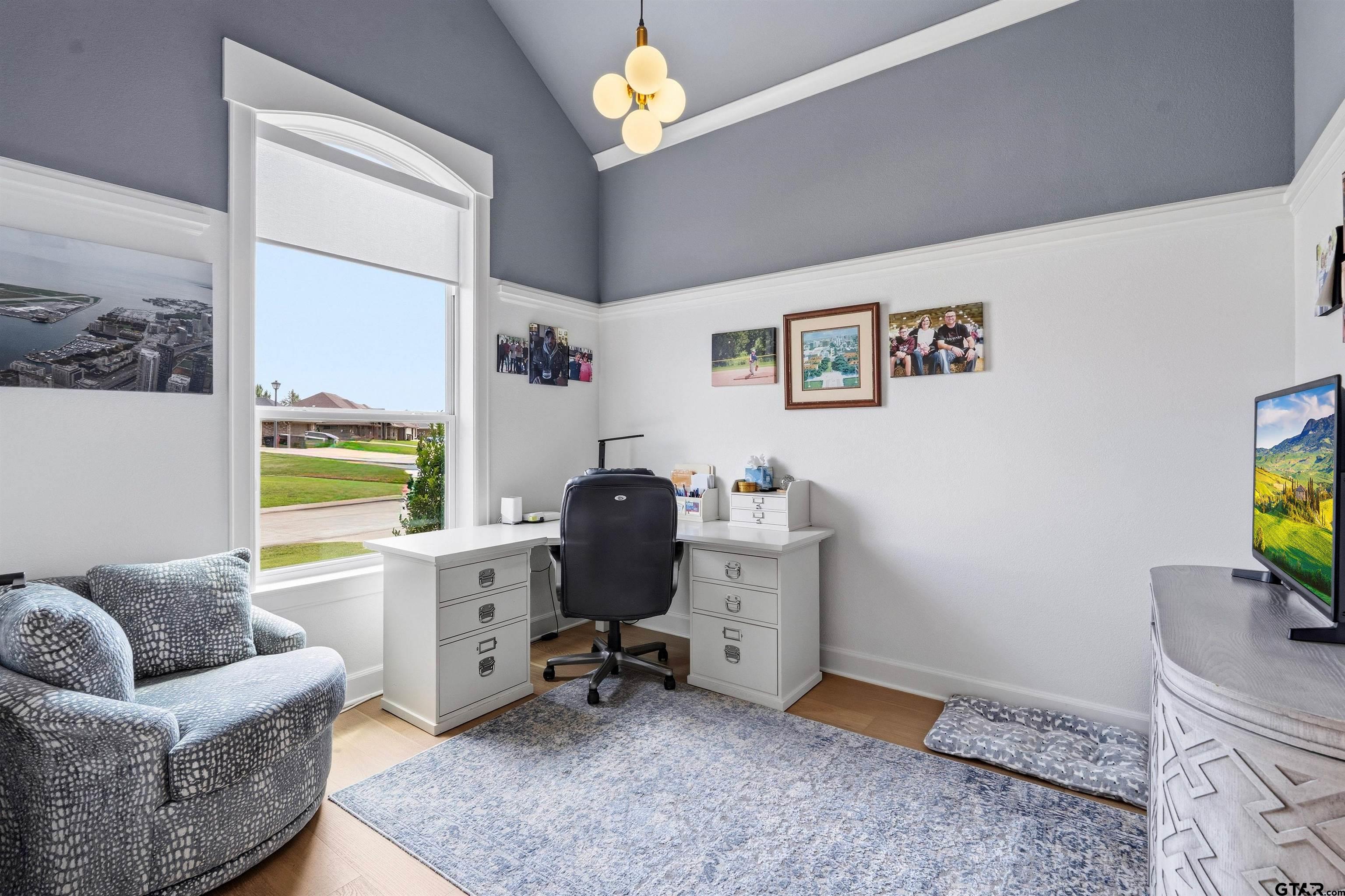 2246 Rana Park