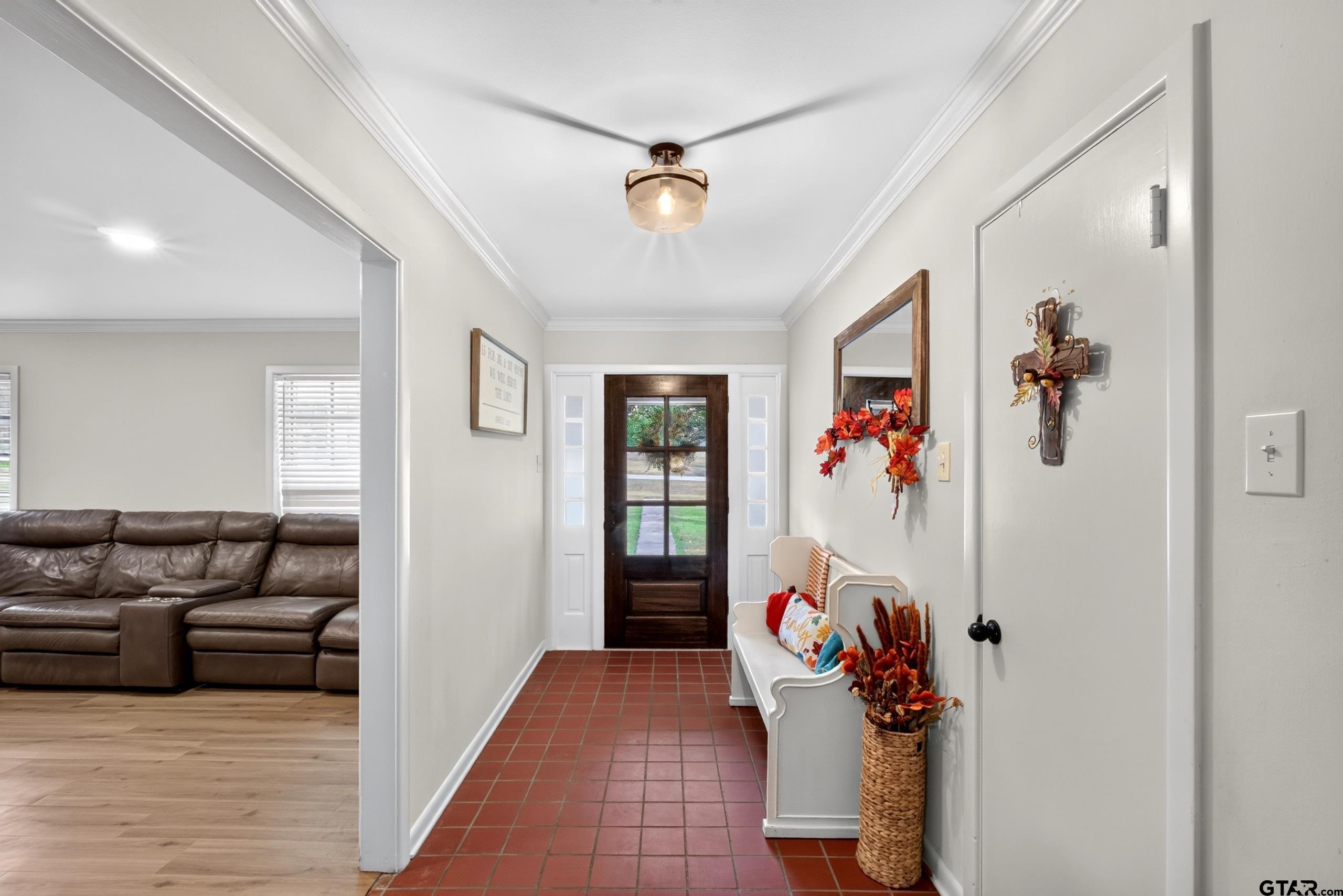 1105 E Main Street