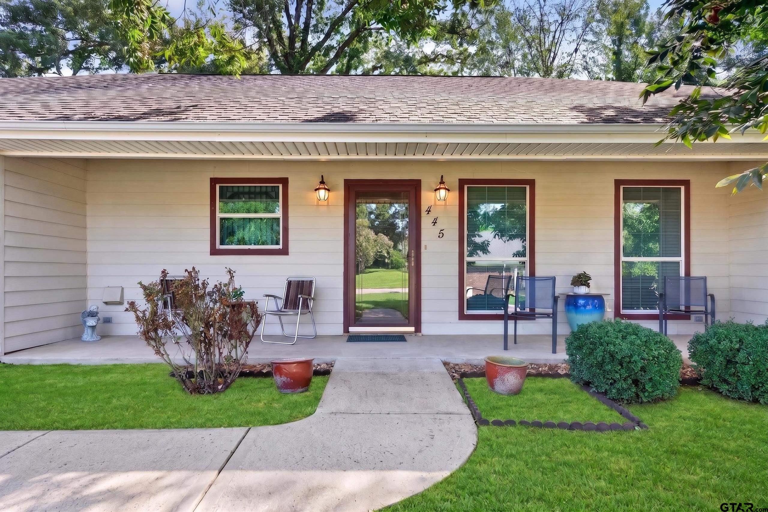 445 CRYSTAL AVE