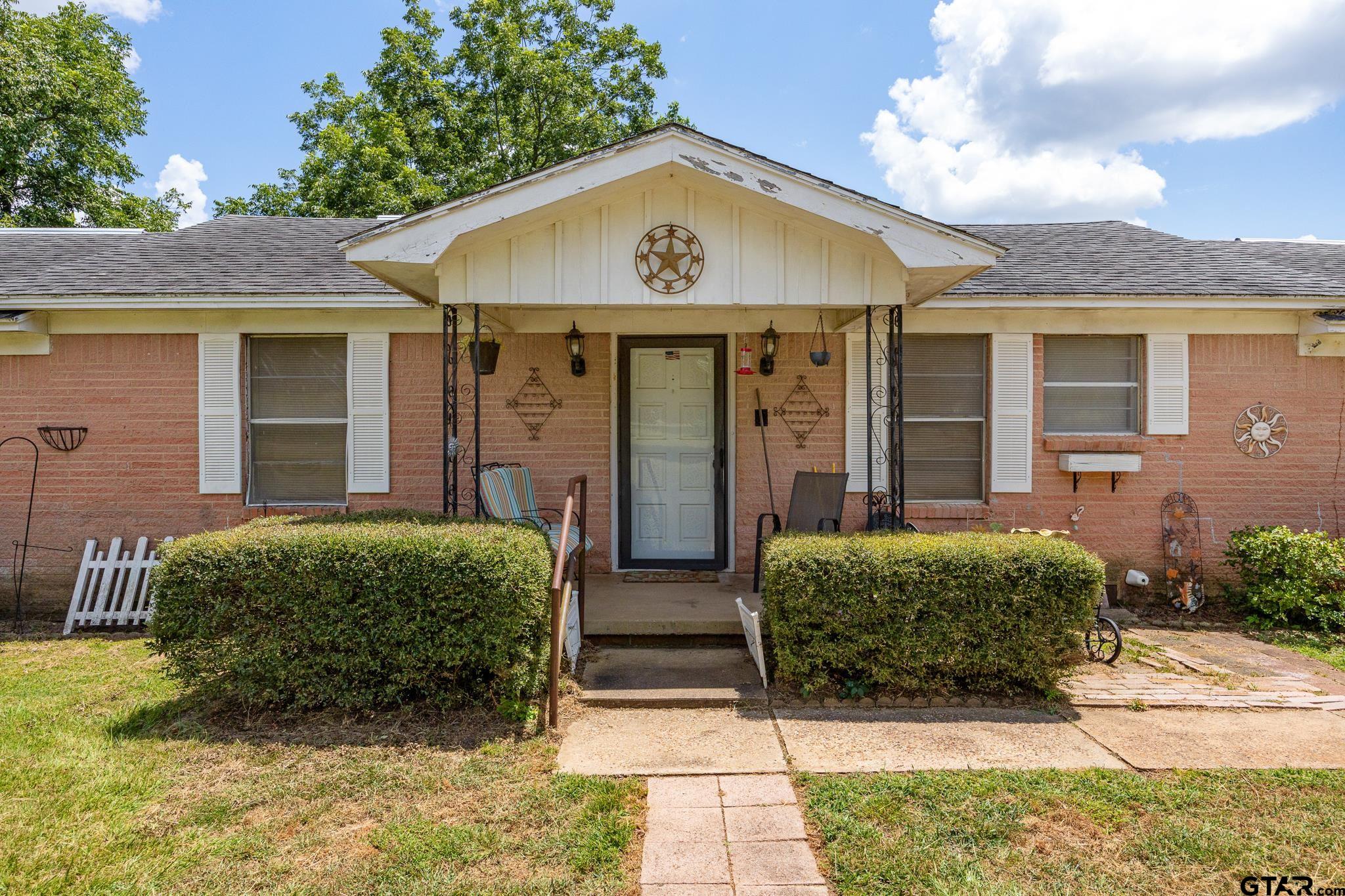 10198 CR 2167 (Jim Russell Rd)