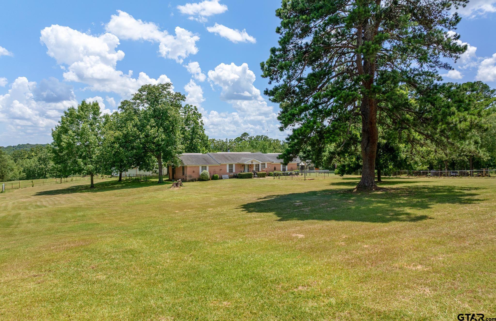 10198 CR 2167 (Jim Russell Rd)