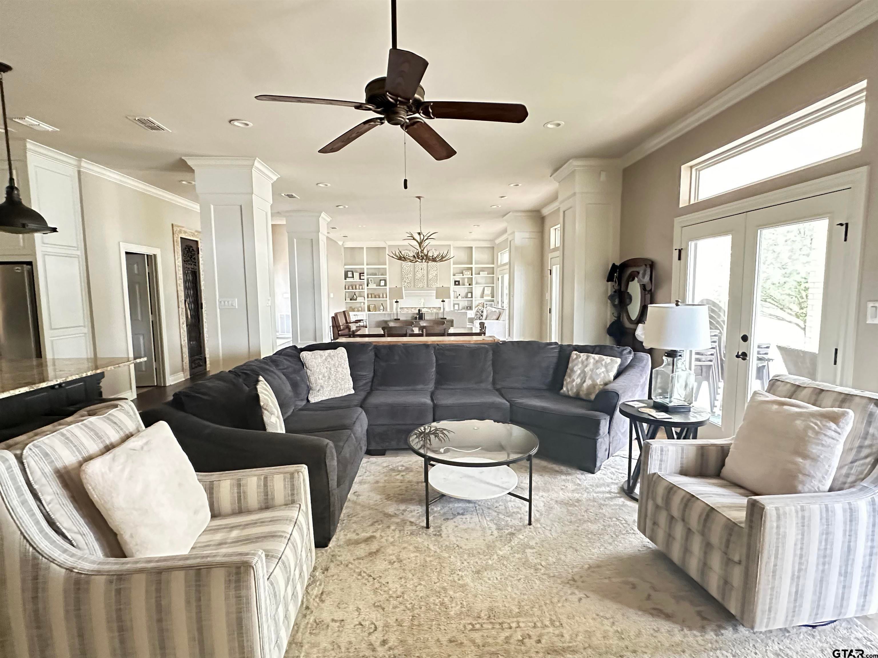 1713 Lakeshore Dr.