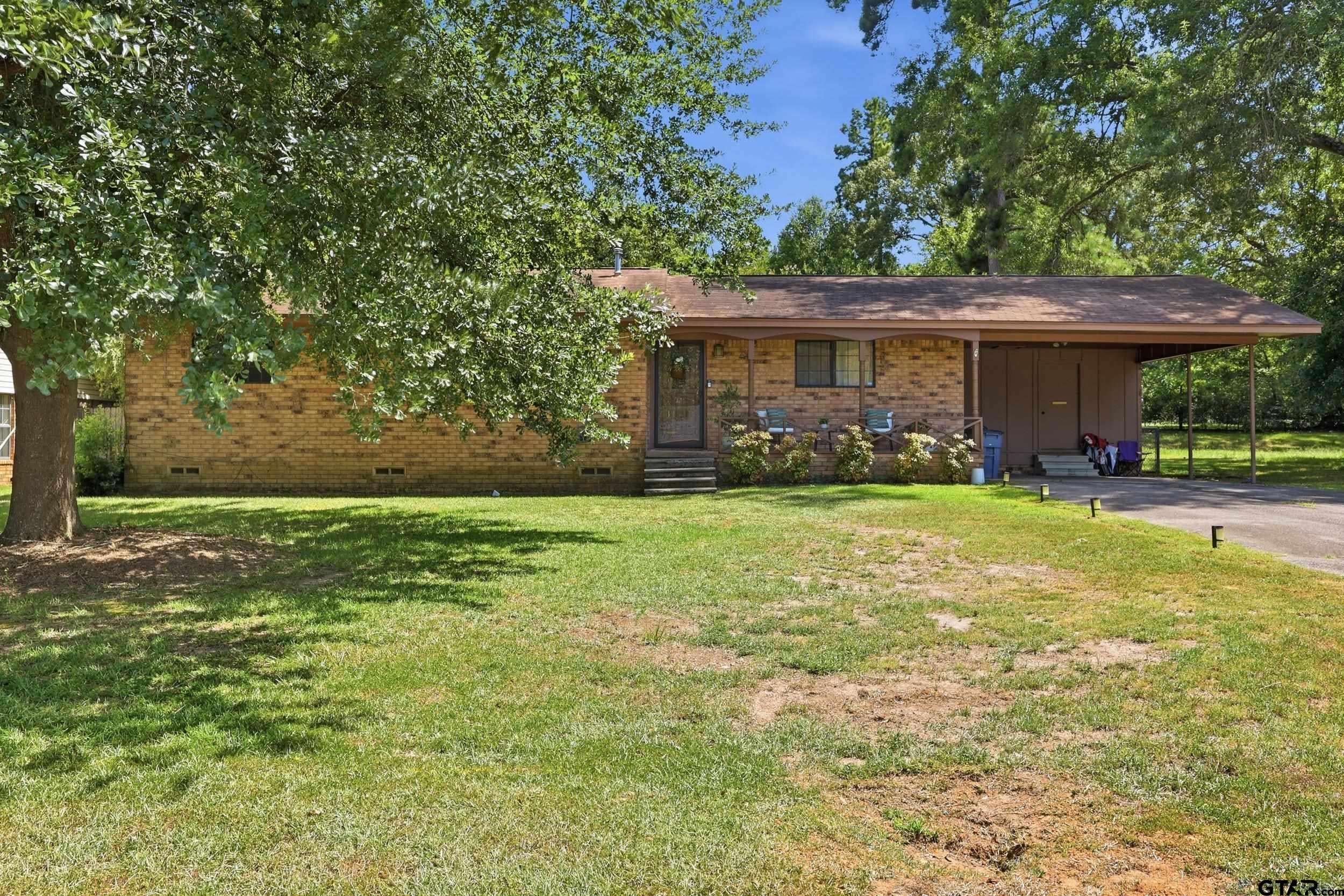 106 Highland DR