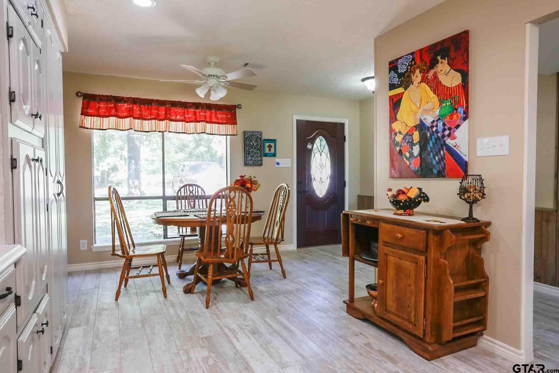 162 Pine Tree Unit B