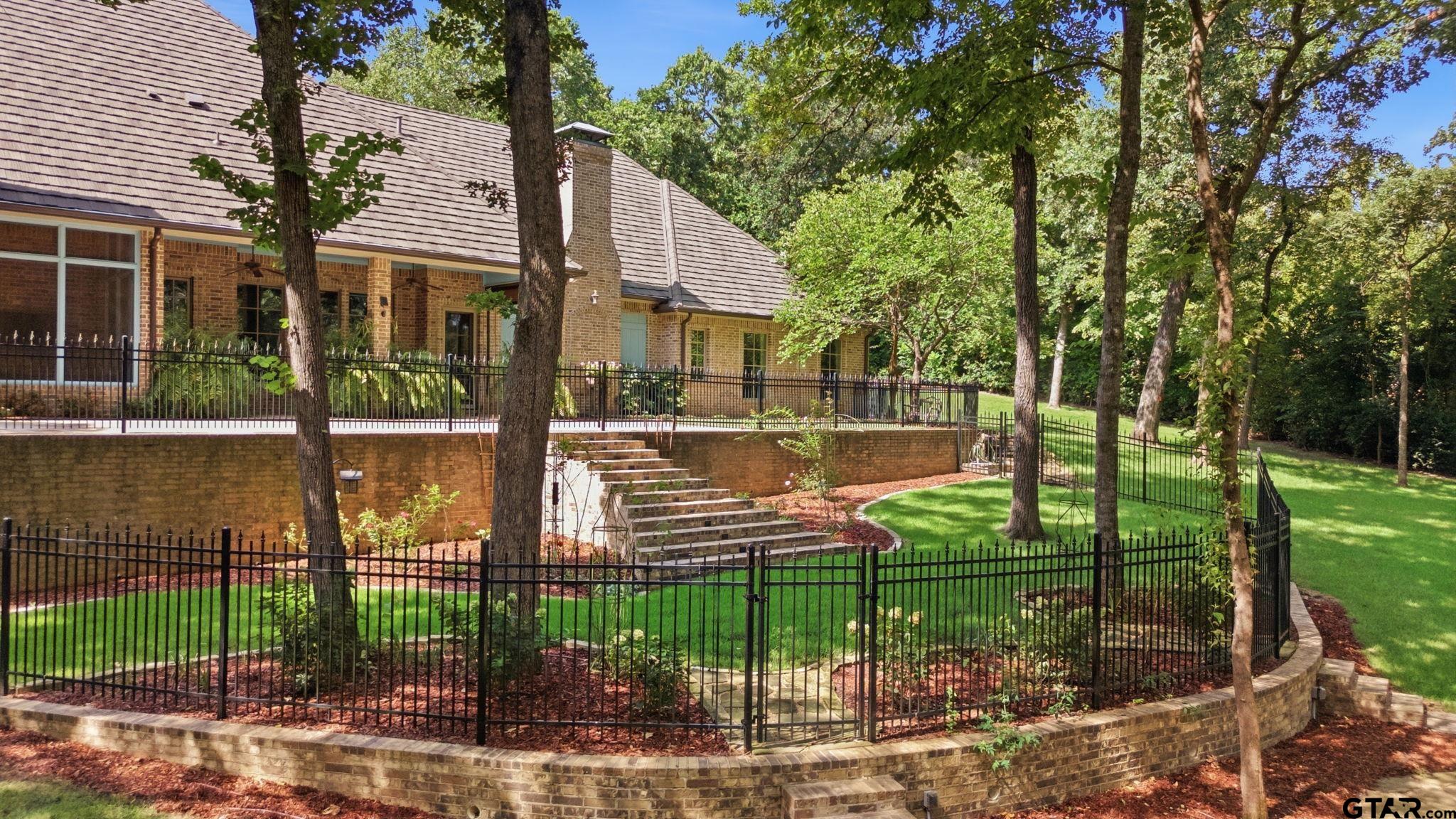 3312 Ridge Bluff Cir, Tyler, TX, 75707, USA, 4 Bedrooms Bedrooms, ,5 BathroomsBathrooms,Residential,Active,3312 Ridge Bluff Cir,26010886