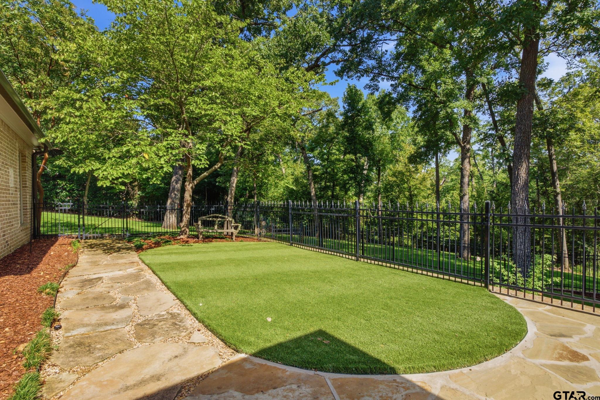 3312 Ridge Bluff Cir, Tyler, TX, 75707, USA, 4 Bedrooms Bedrooms, ,5 BathroomsBathrooms,Residential,Active,3312 Ridge Bluff Cir,26010886
