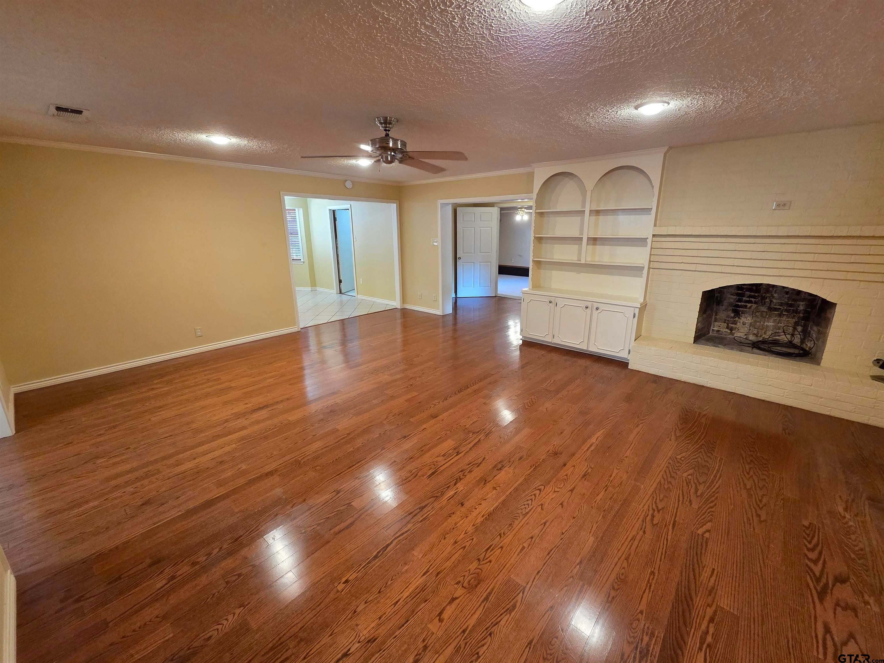 406 Asbury St.