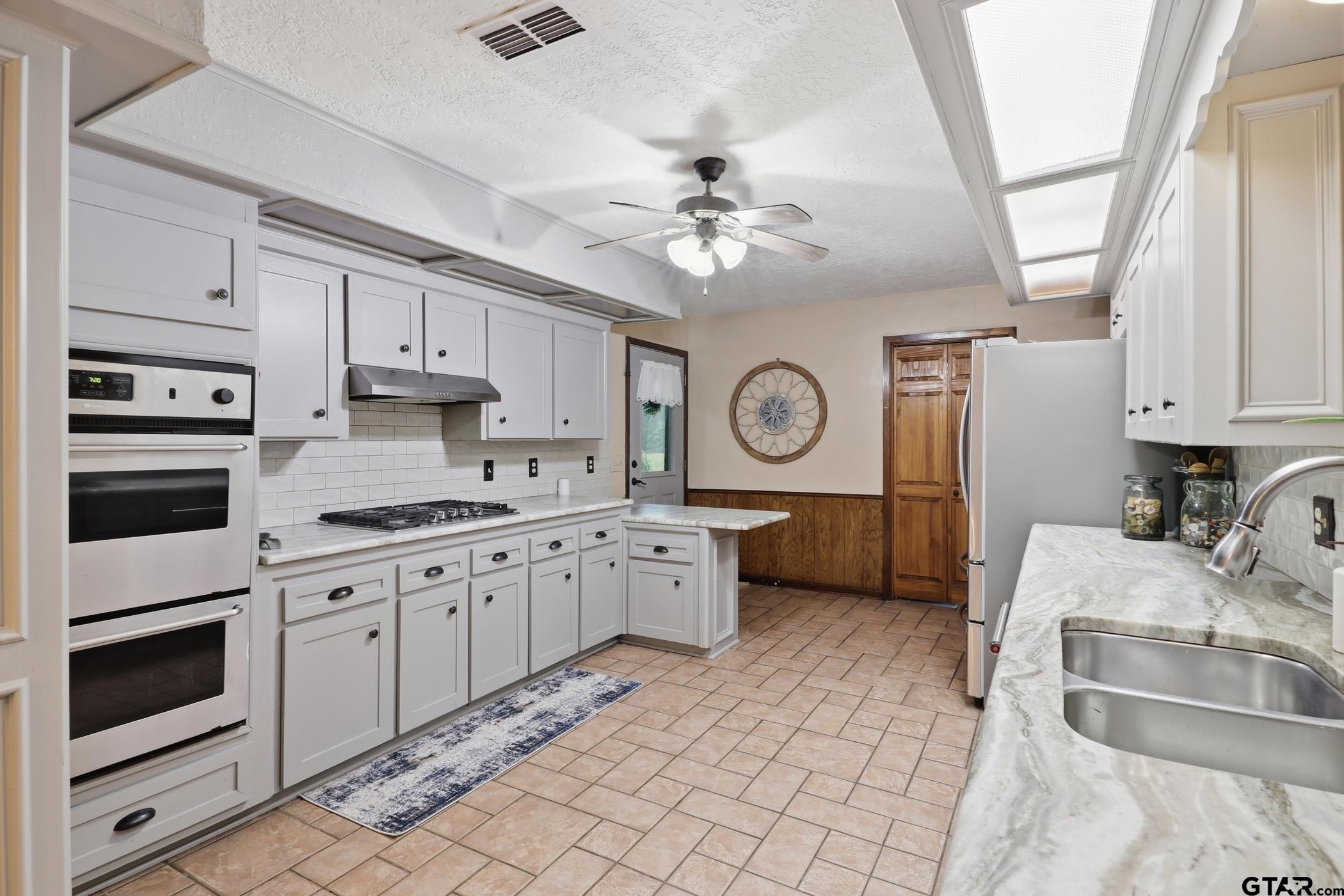 9406 State Highway 154 W