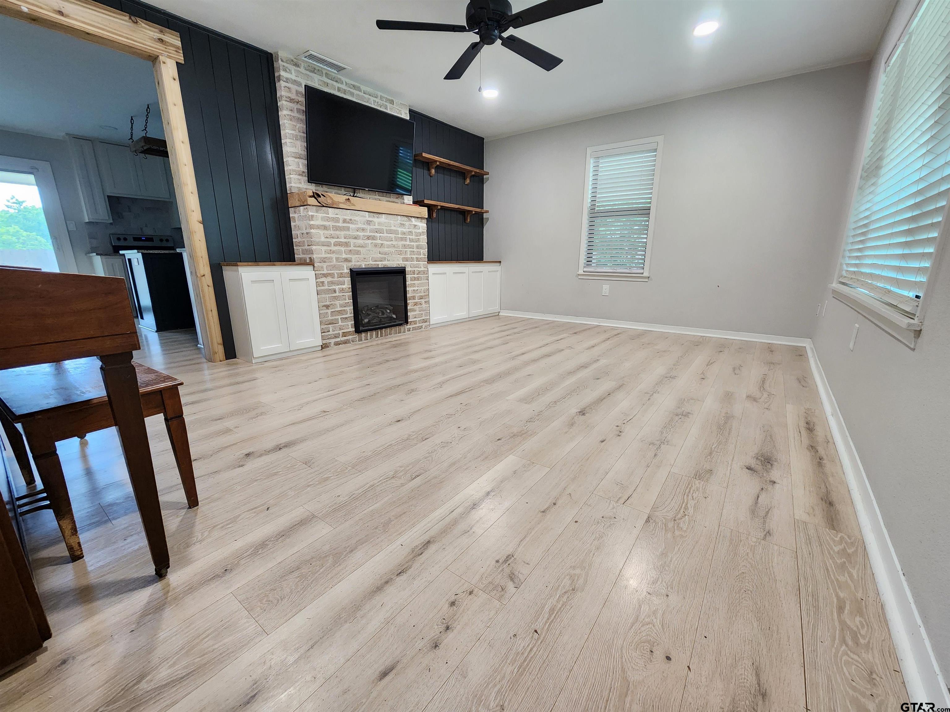 211 BETTS