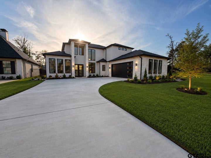 Photo 1 of 15 — 7409 Waterview Square, Tyler, TX 75703