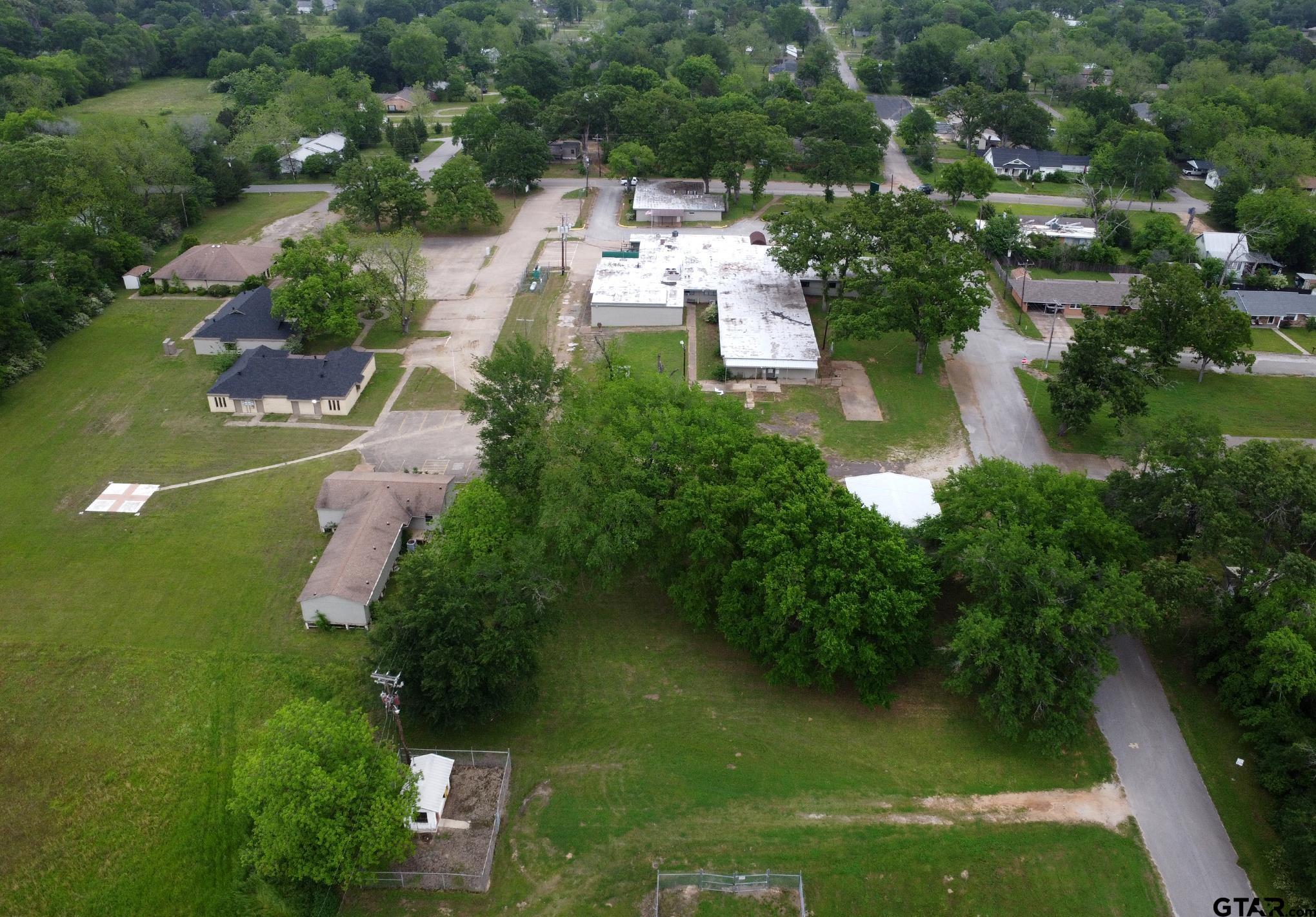 707 N Waldrip