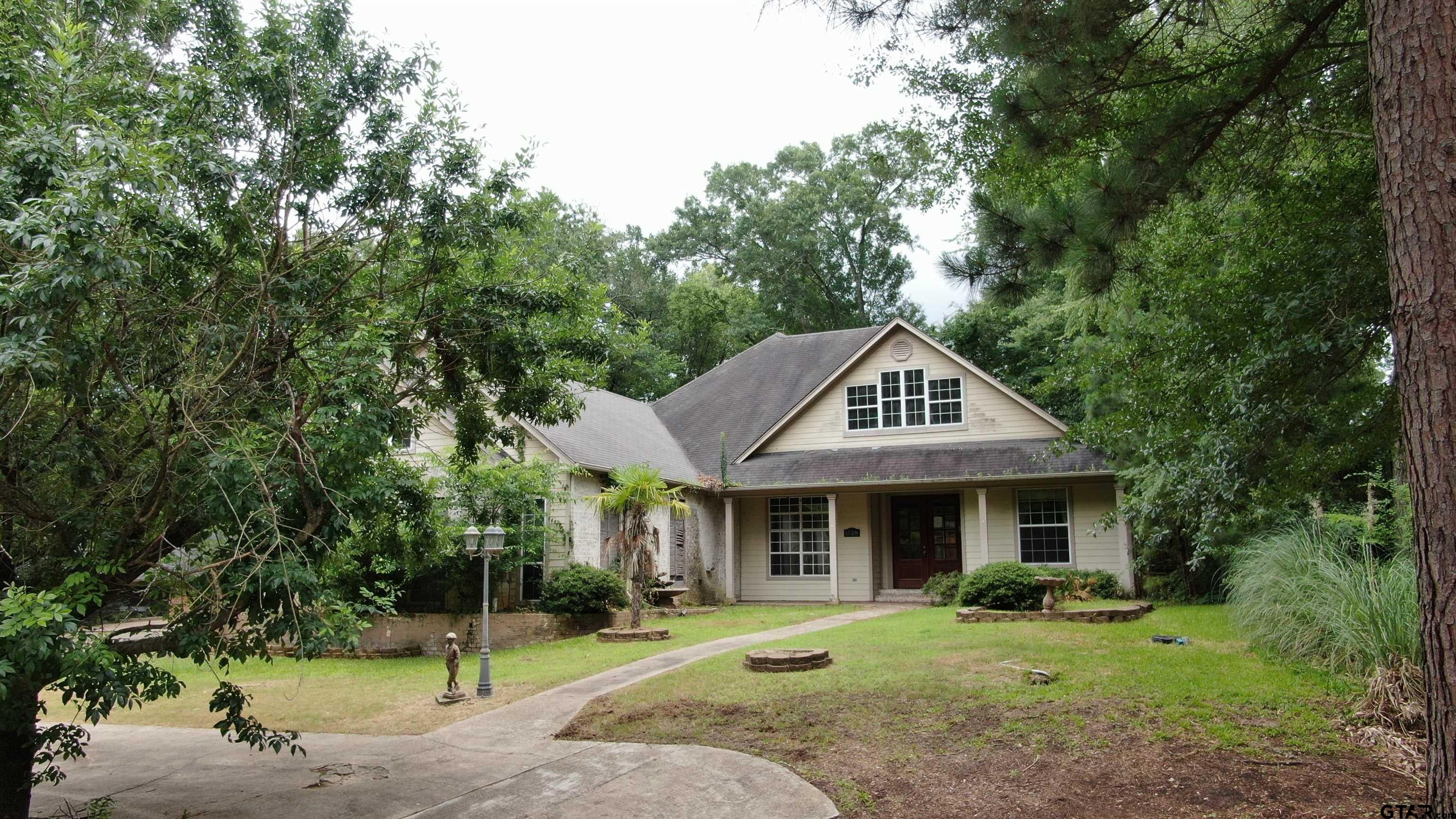1528 W Hideaway Lane