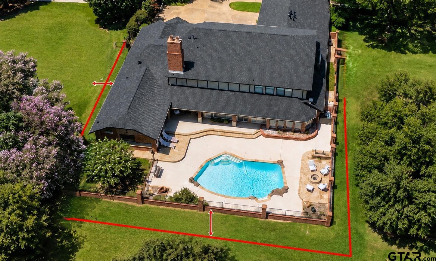 6500 Hollytree Circle