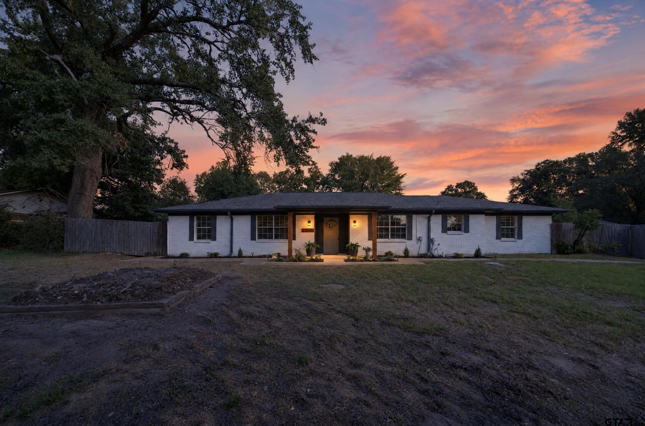 13618 -INDIAN DR