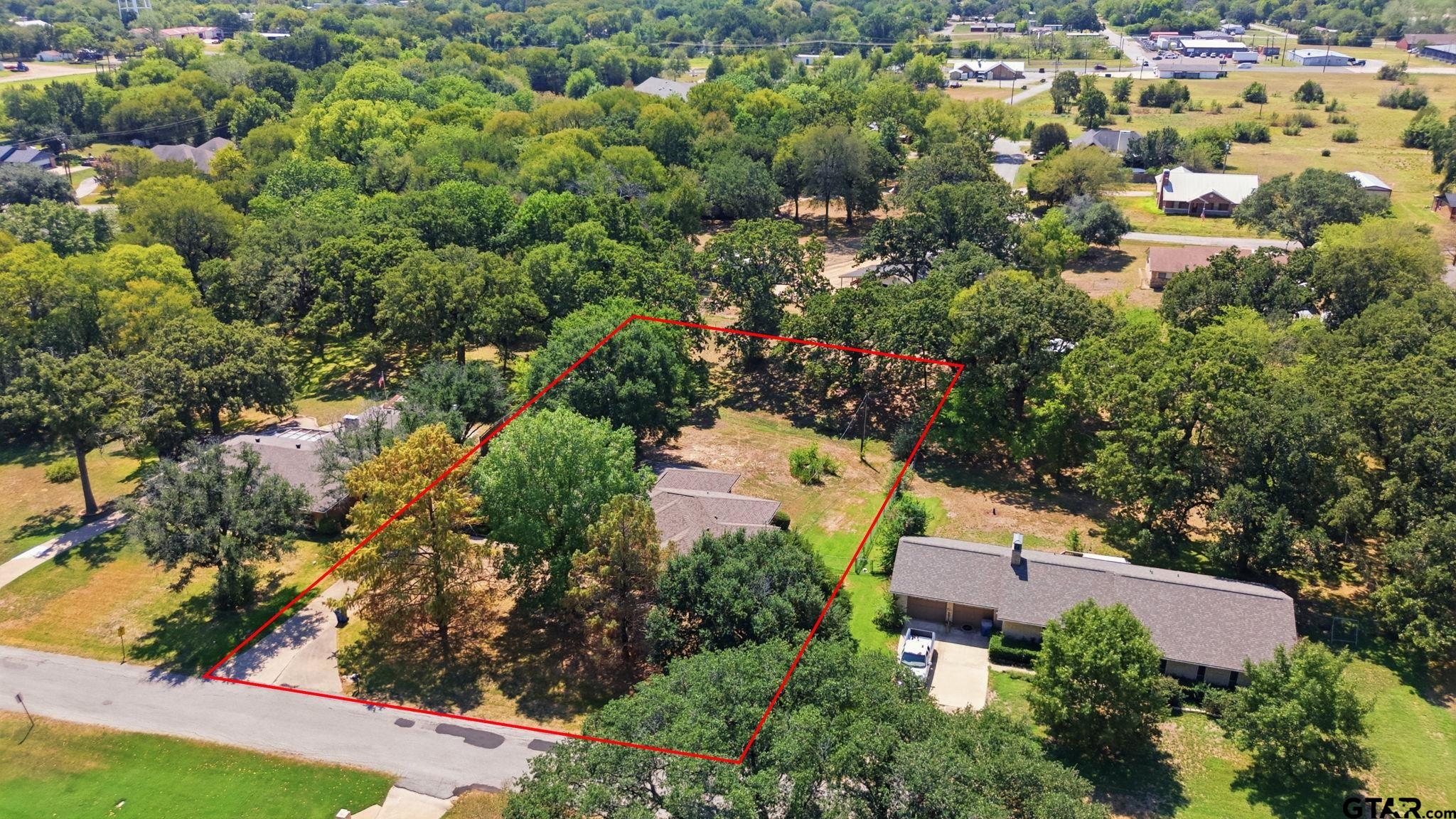 109 Clover Dr