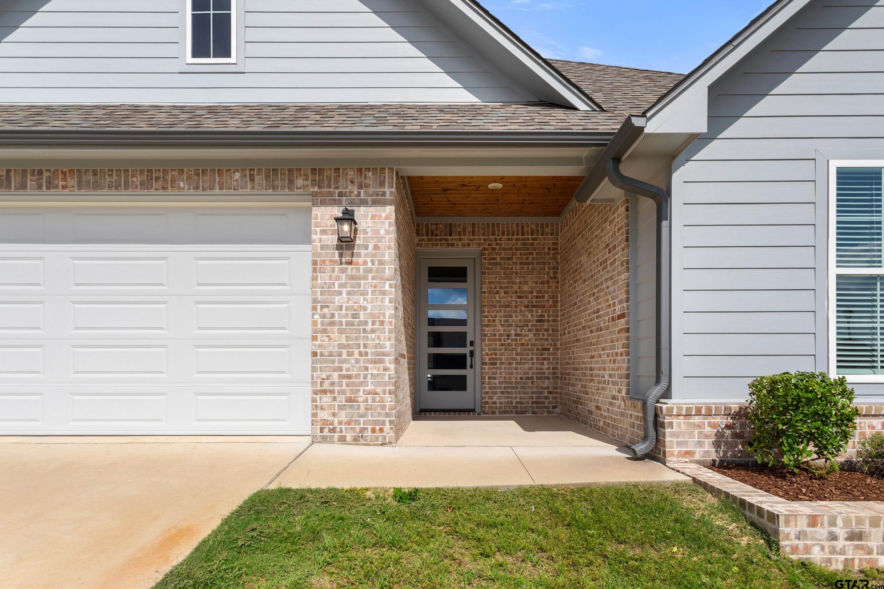 7207 Rolling Acres