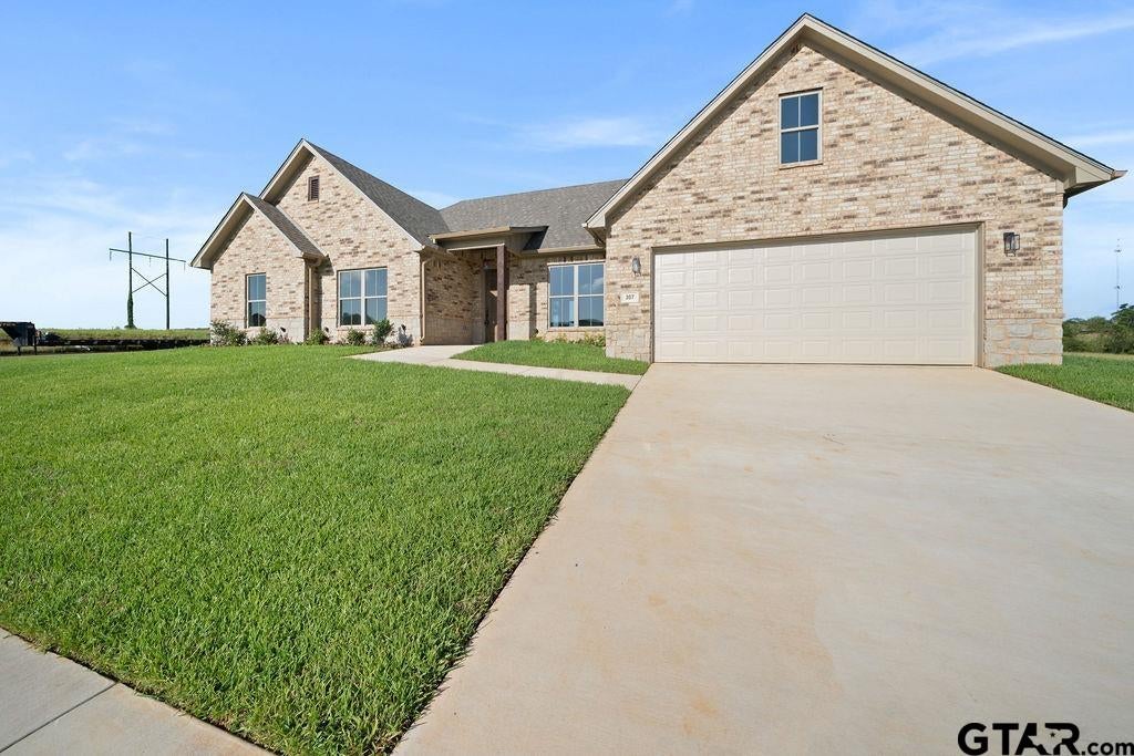 307 Sides Blvd