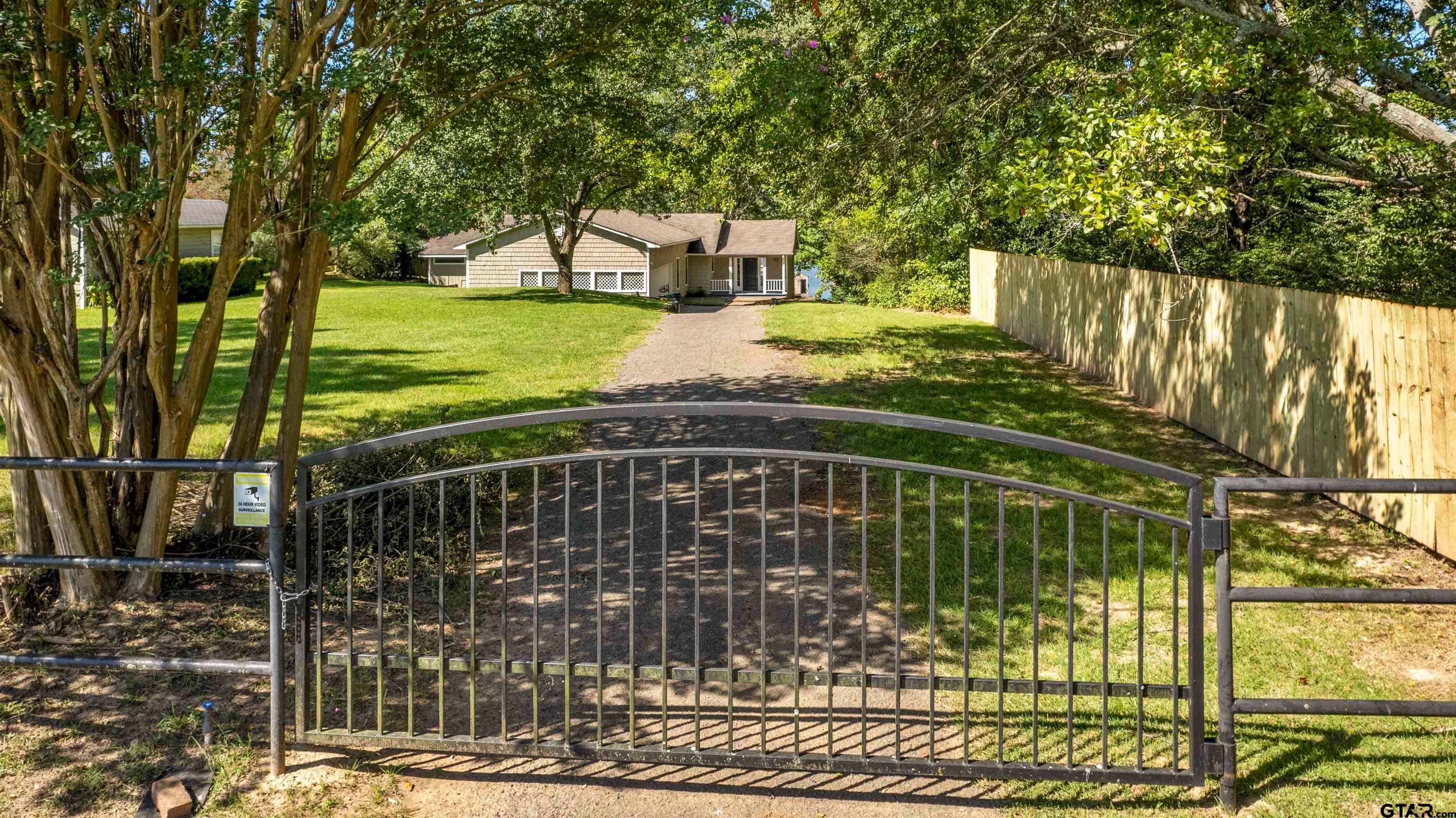 15460 McElroy Rd