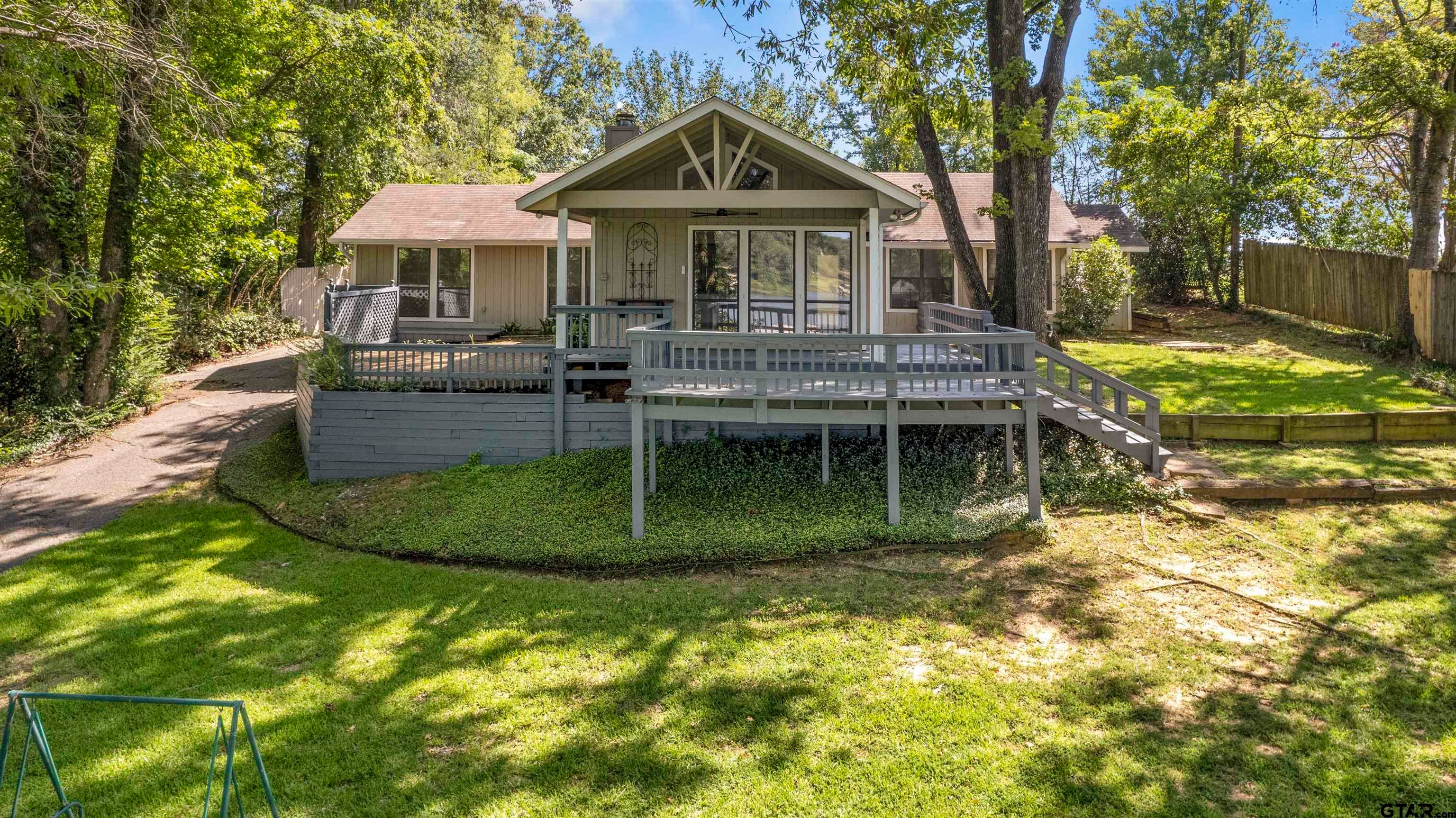 15460 McElroy Rd