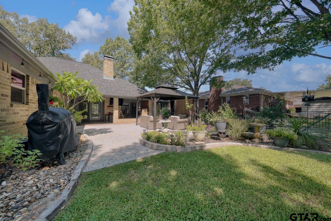 127 Clubview Dr