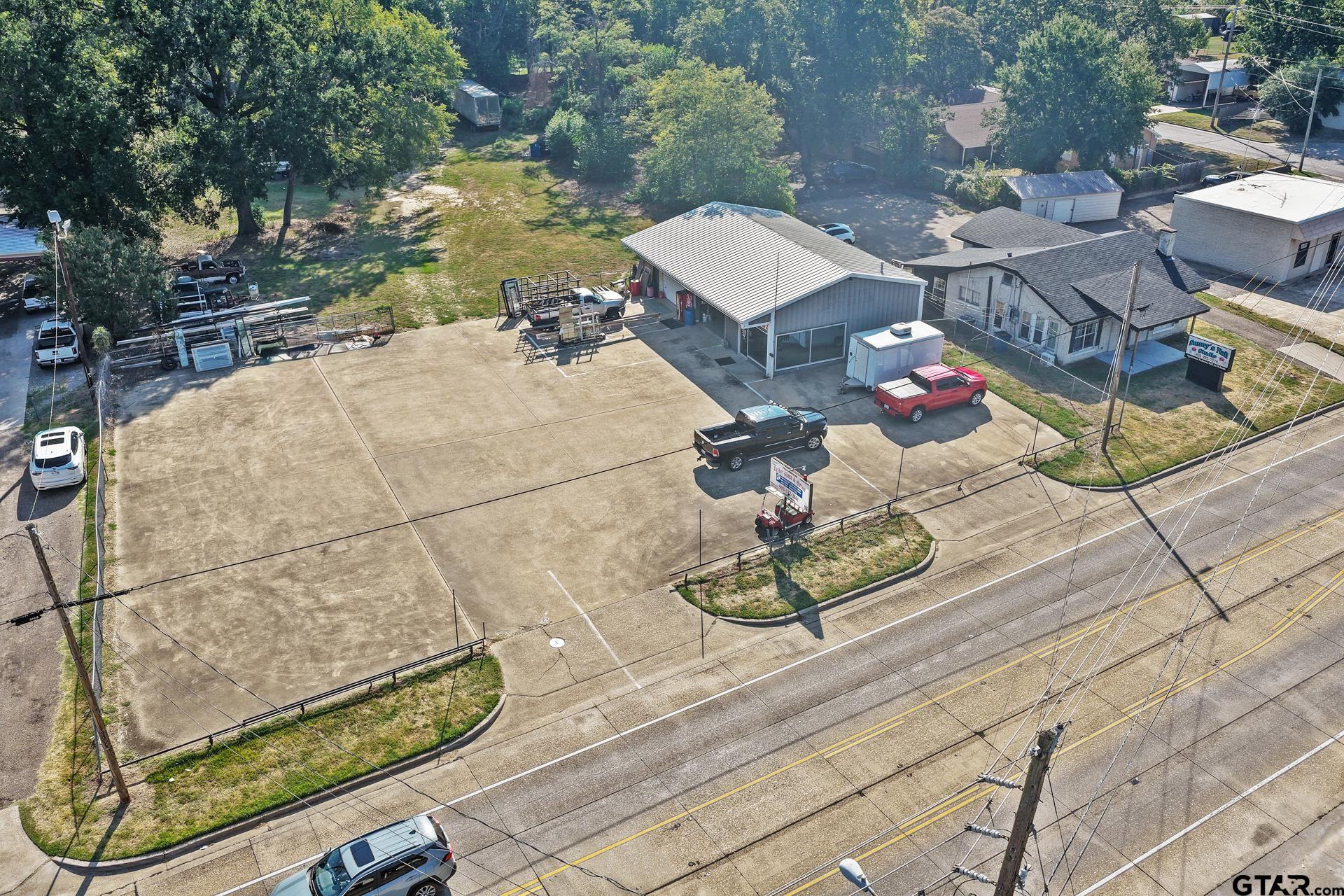 1210 N Jefferson