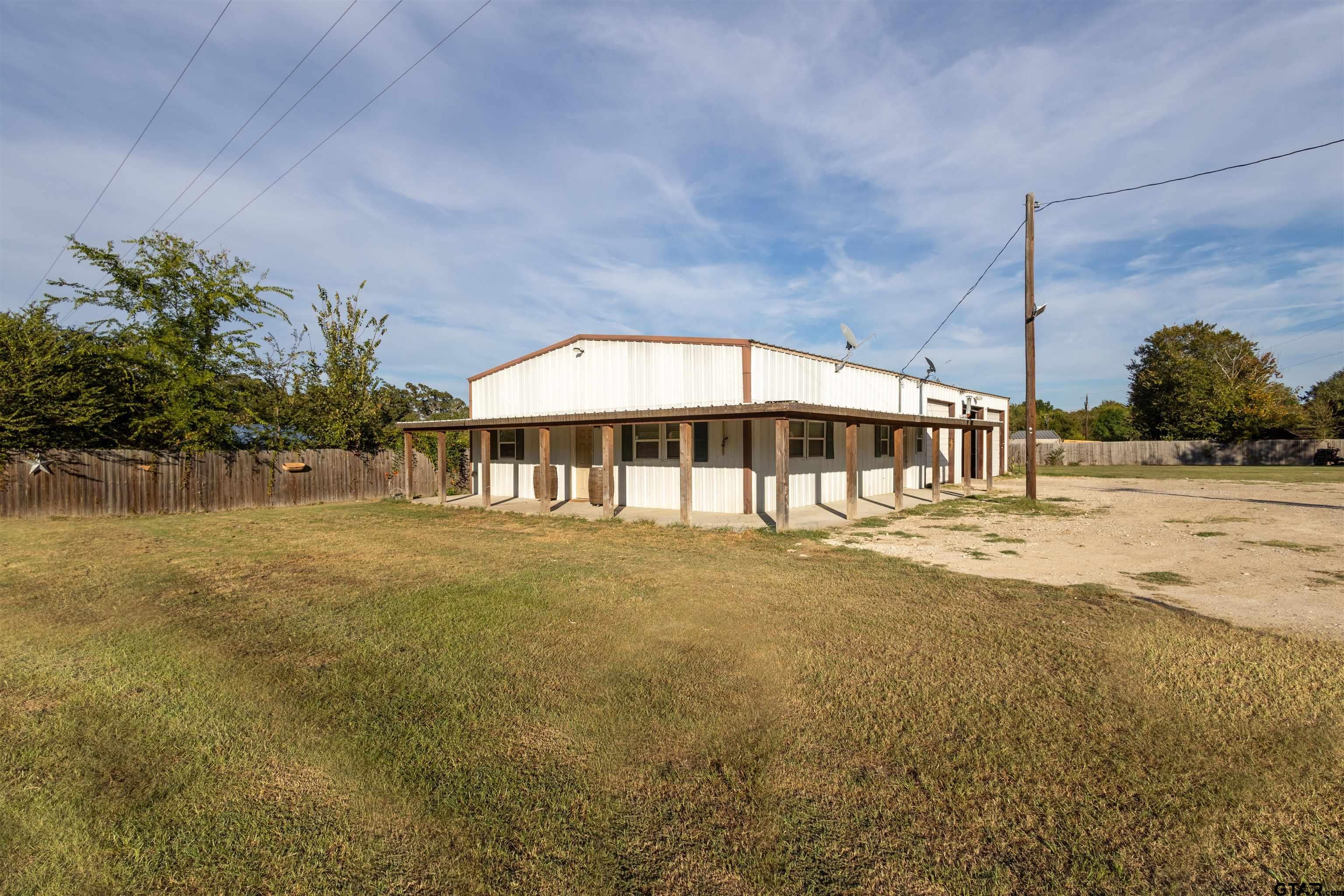 6792 N State Highway 19