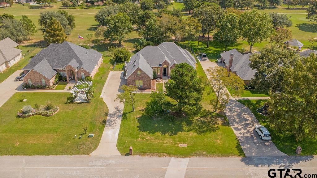209 Clubview