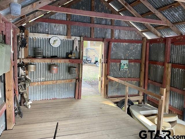 569 PRIVATE RD 6662