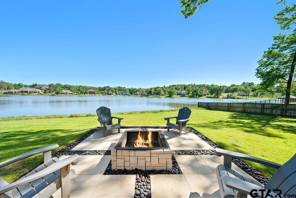 320 Hines Crossing