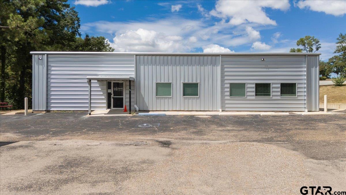 9846 Hwy 31 E