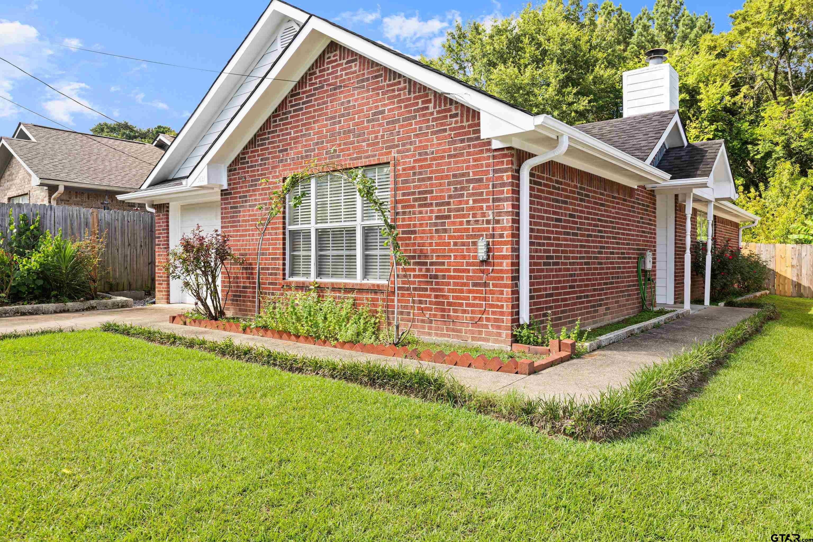 3631 Andrea St