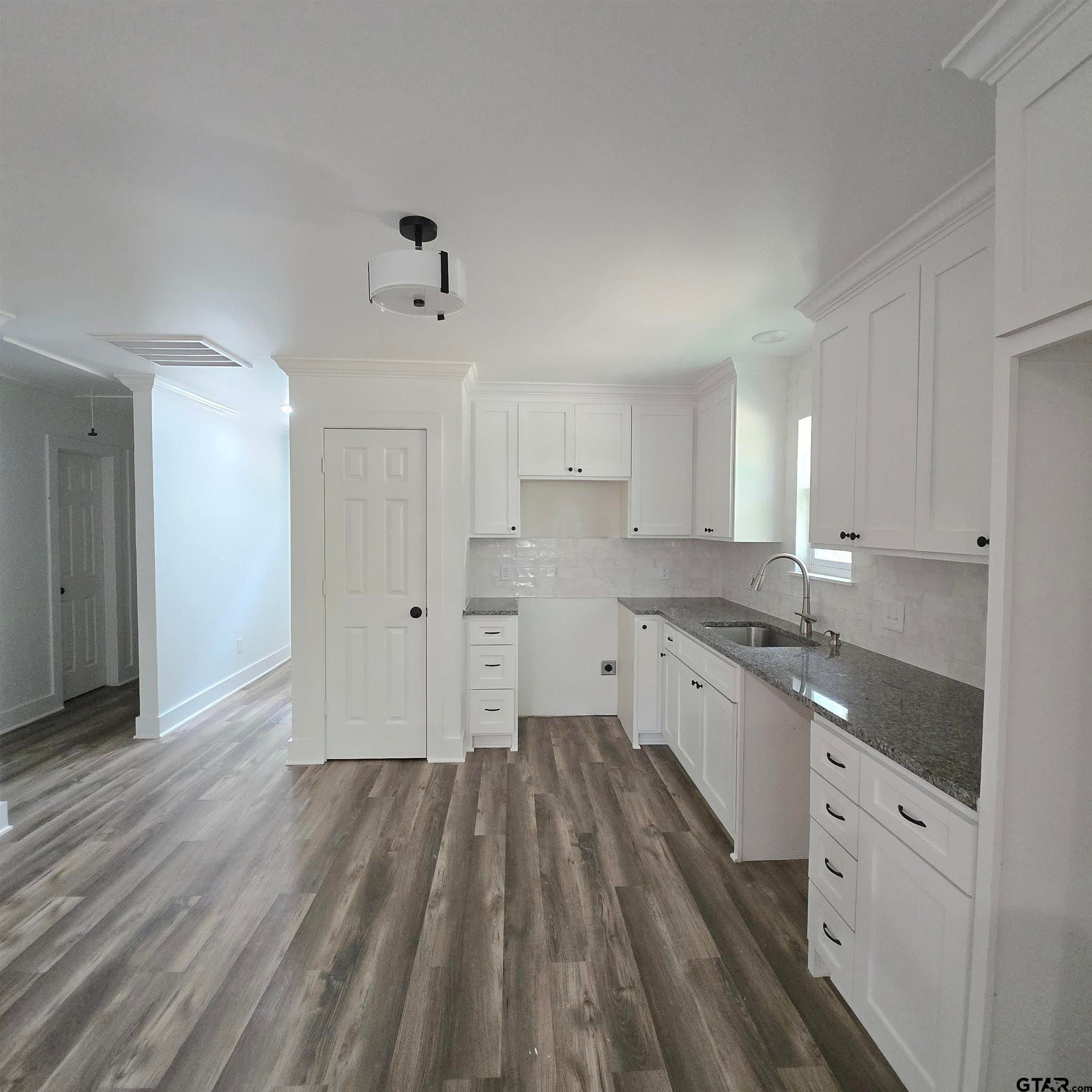 258 Ella Ln.