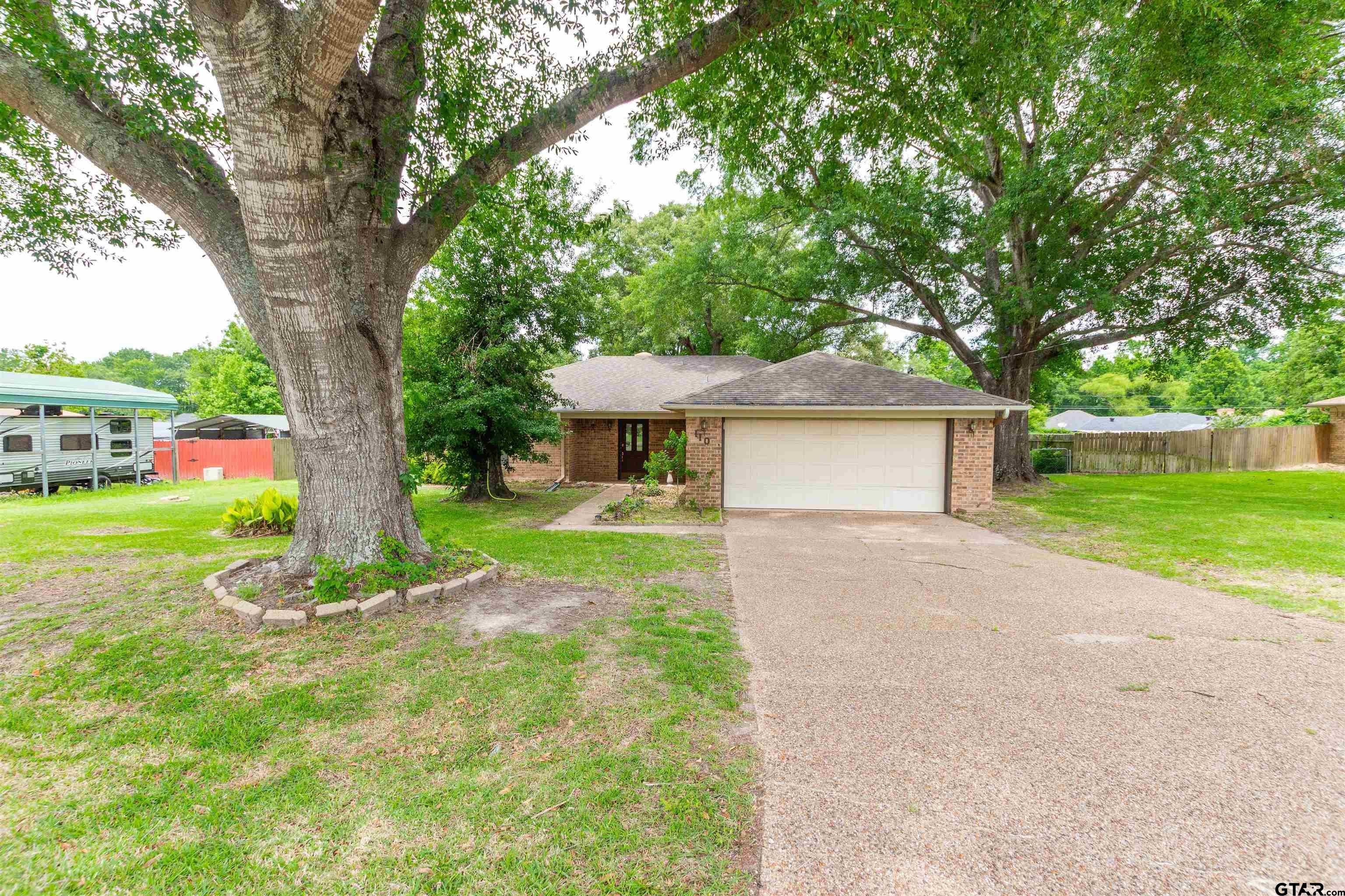 110 Wendy Dr