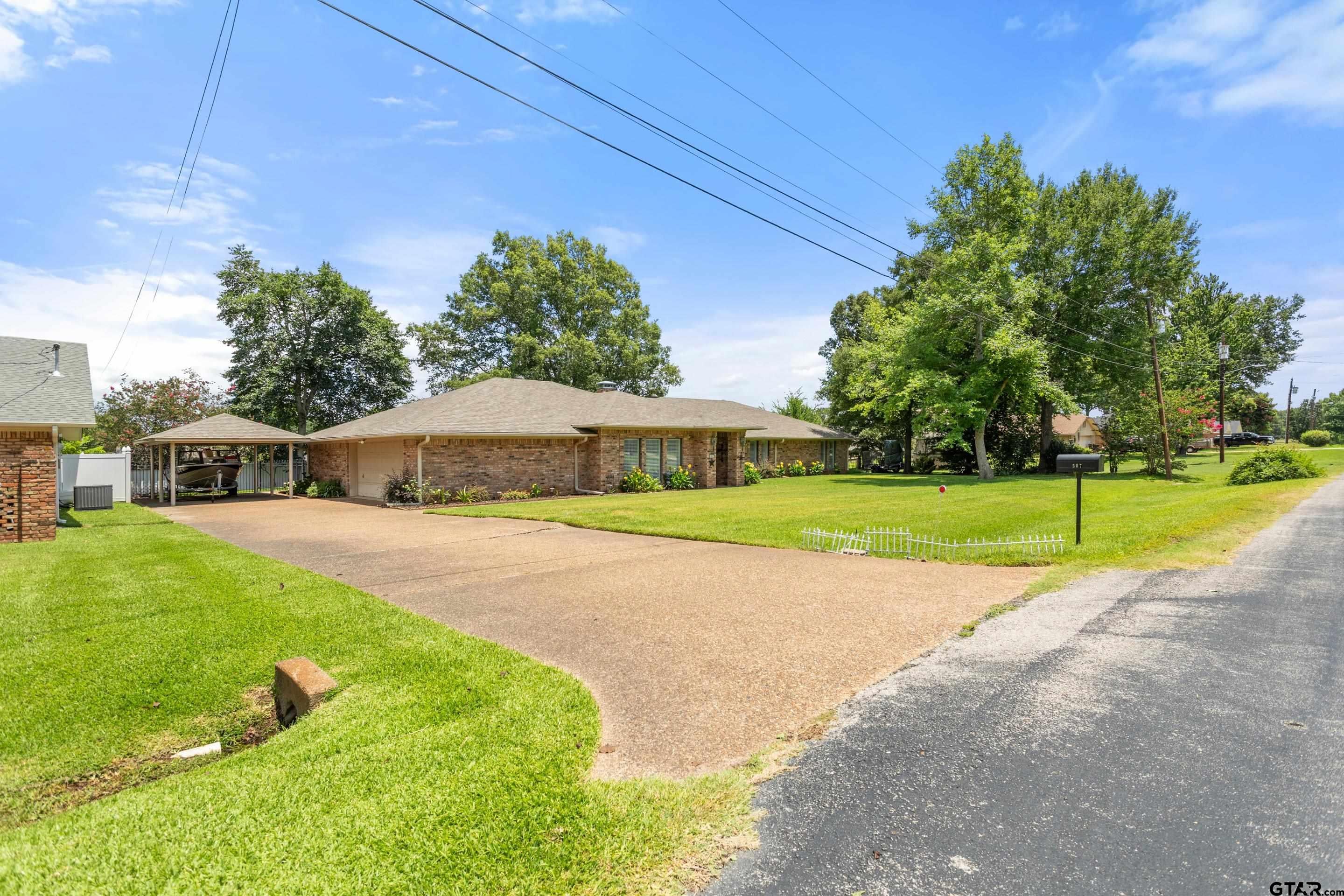 507 Ridgeway