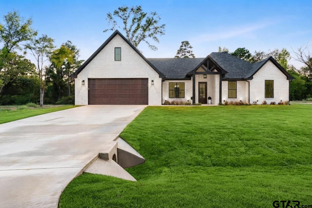 404 Small Oaks Road