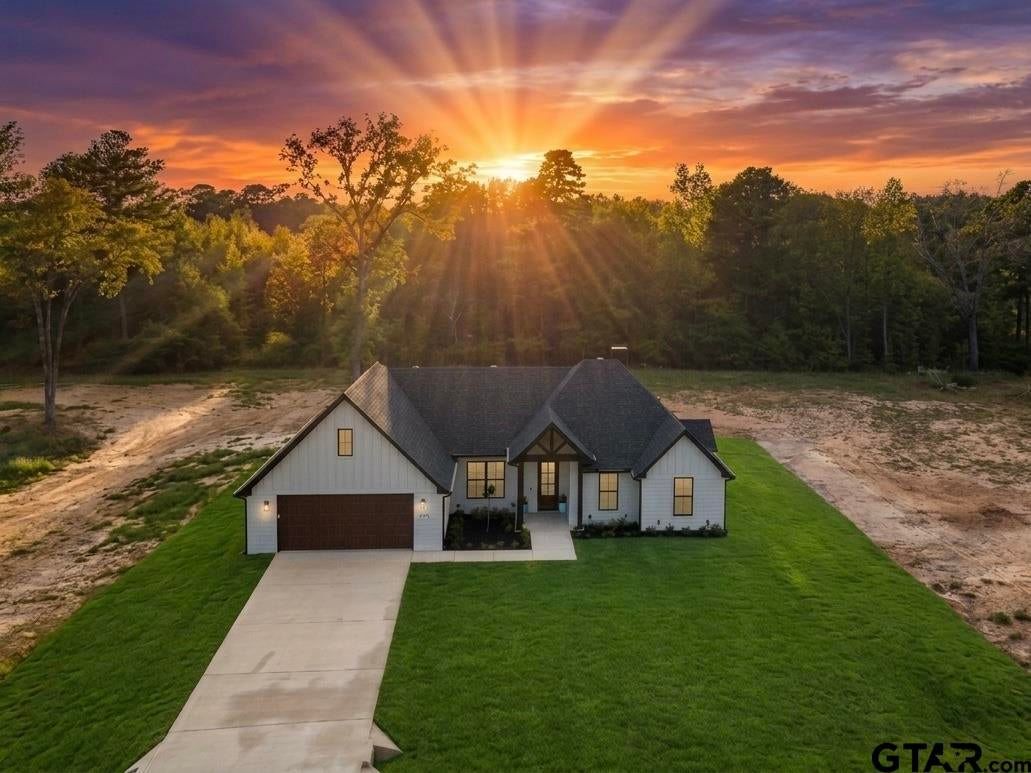 404 Small Oaks Road