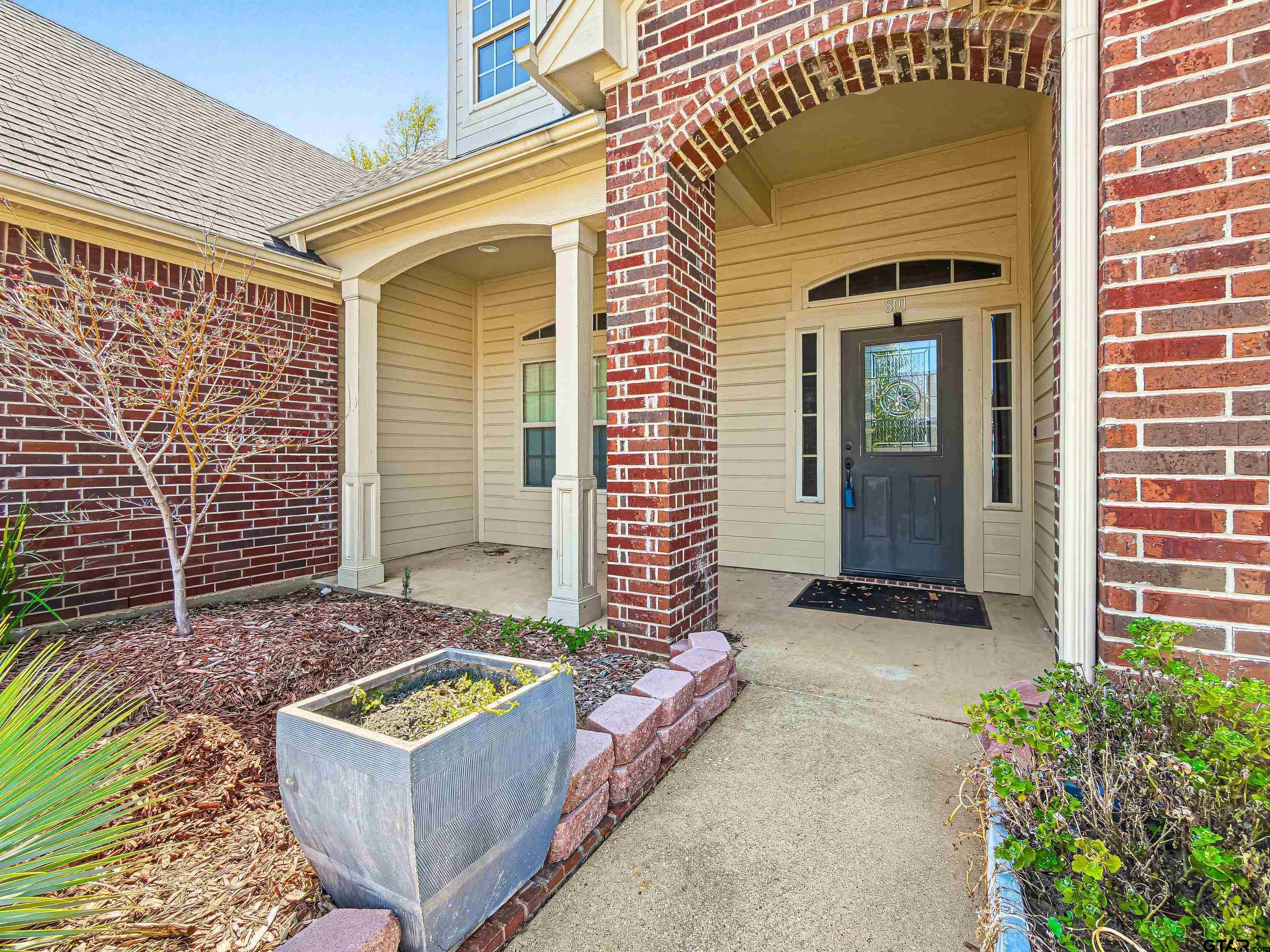 801 Rugby Lane