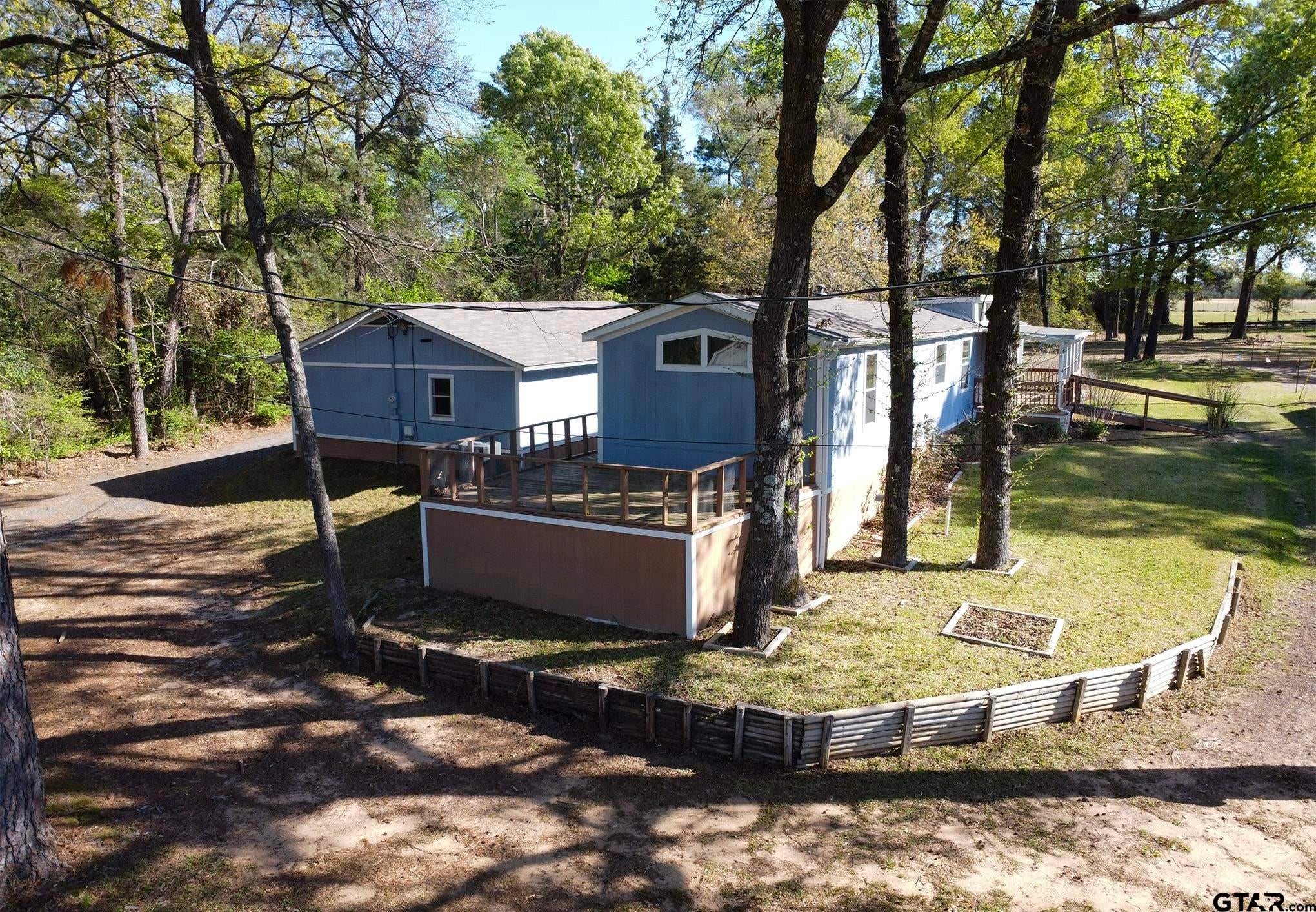 2781 Lake Breeze Dr.